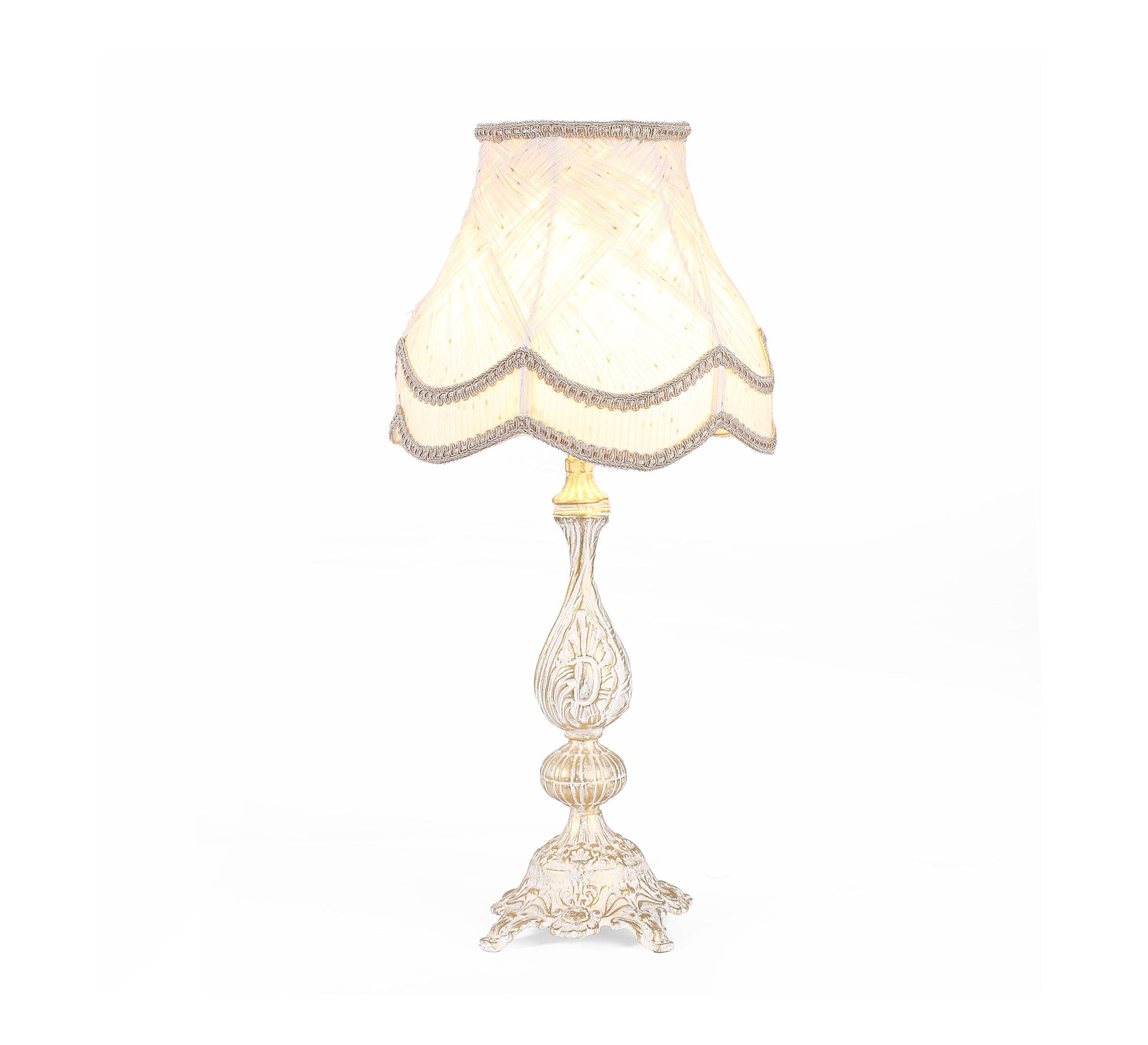Elegant table lamp with a luxurious touch - Vitrine Furniture - Lighting