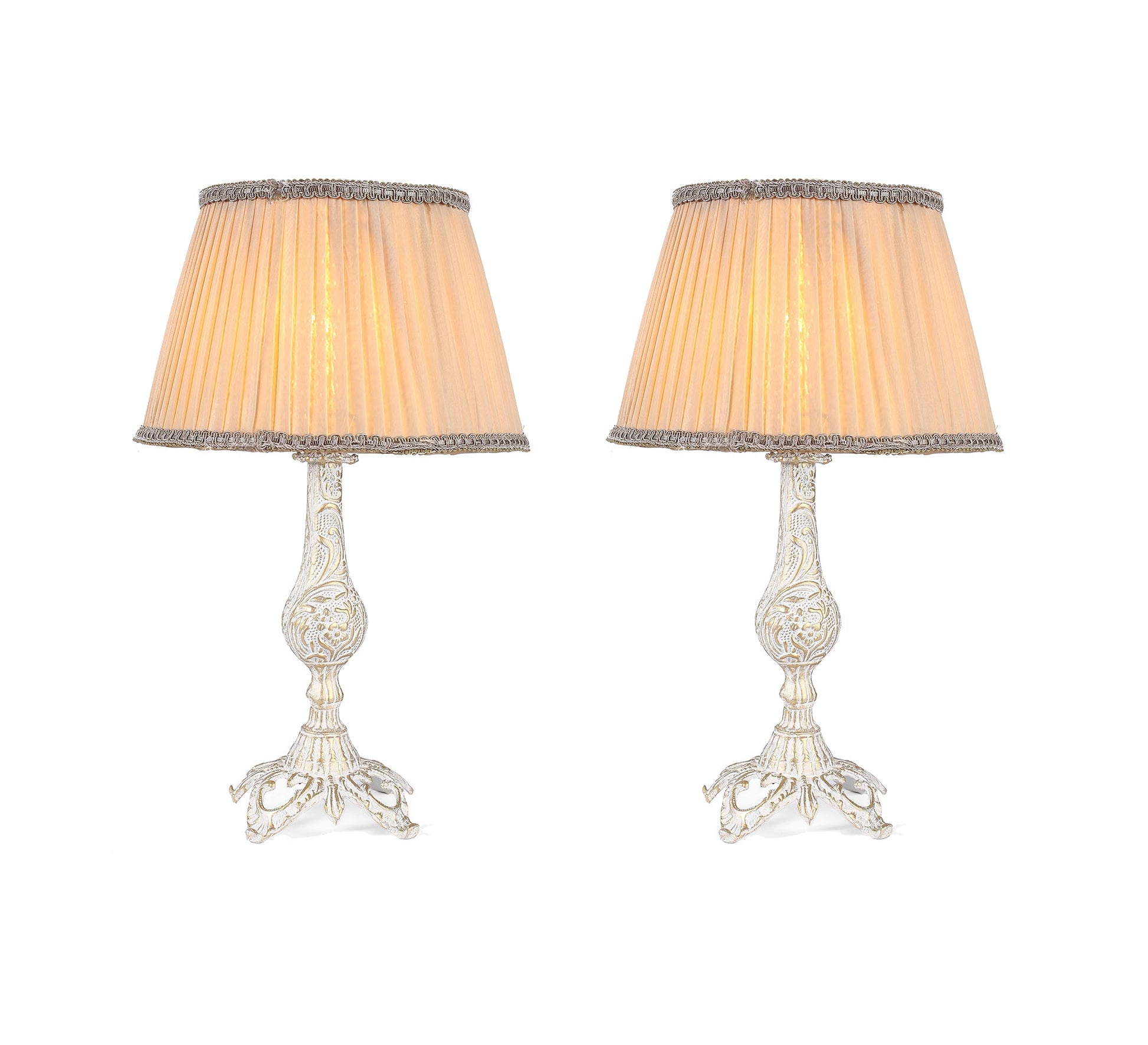 Elegant table lantern with a vintage touch - Vitrine Furniture - Lighting