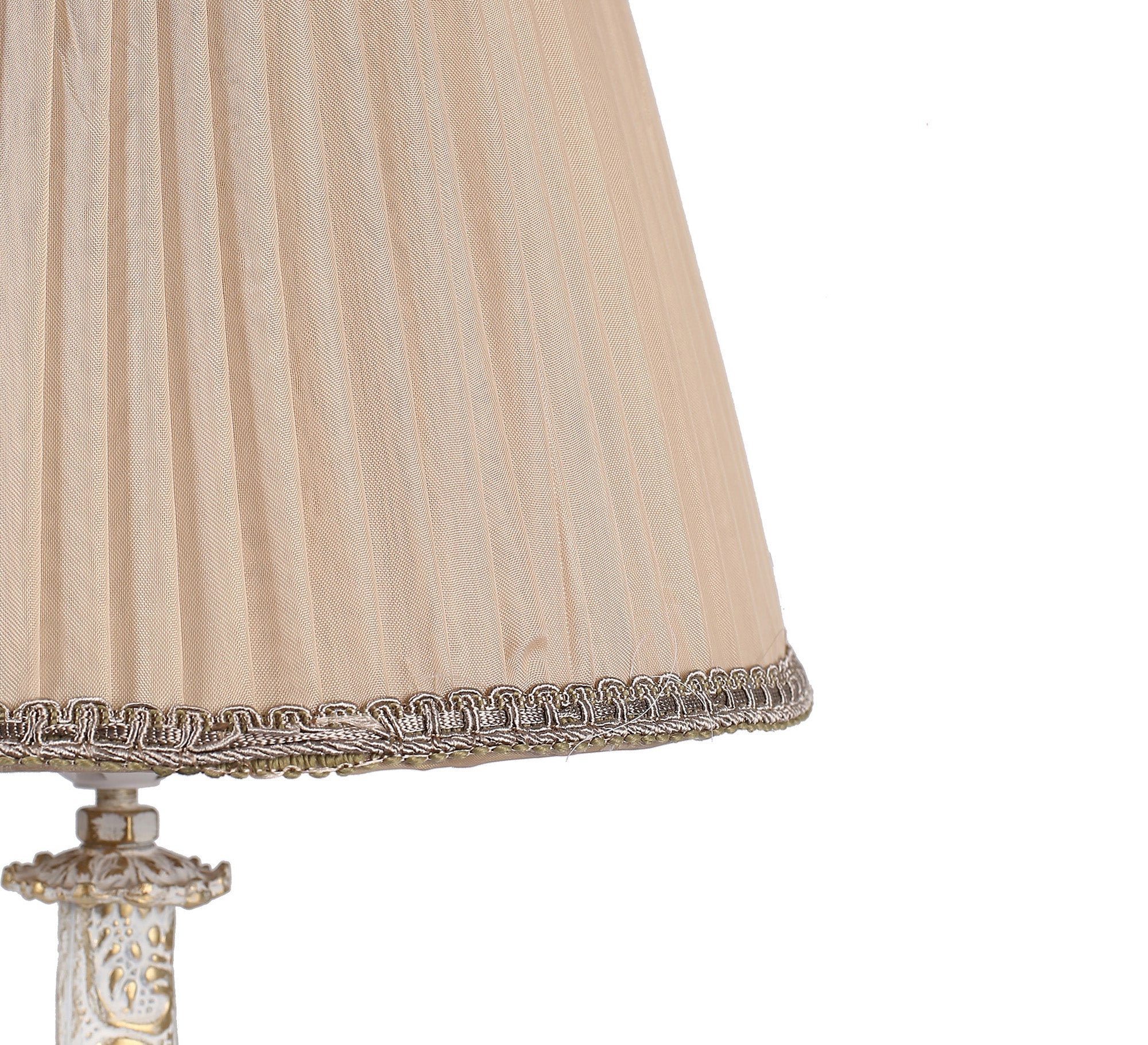 Elegant table lantern with a vintage touch - Vitrine Furniture - Lighting