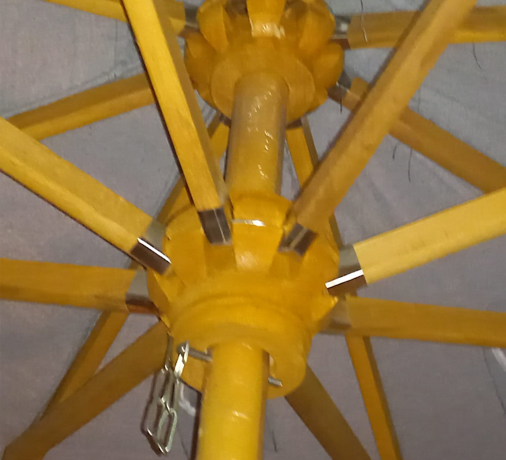 Elegant umbrella for outdoor furniture - Vitrine Furniture - Outdoor Products