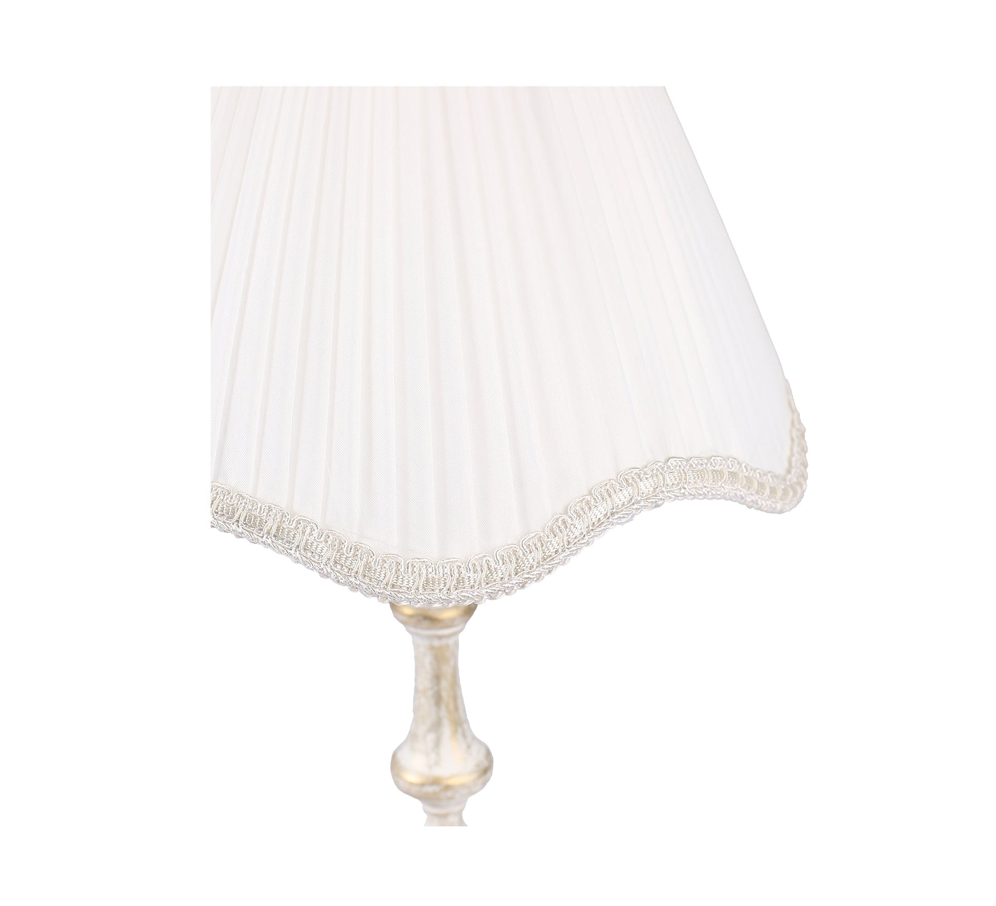 Elegant white antique lamp - Vitrine Furniture - Lighting
