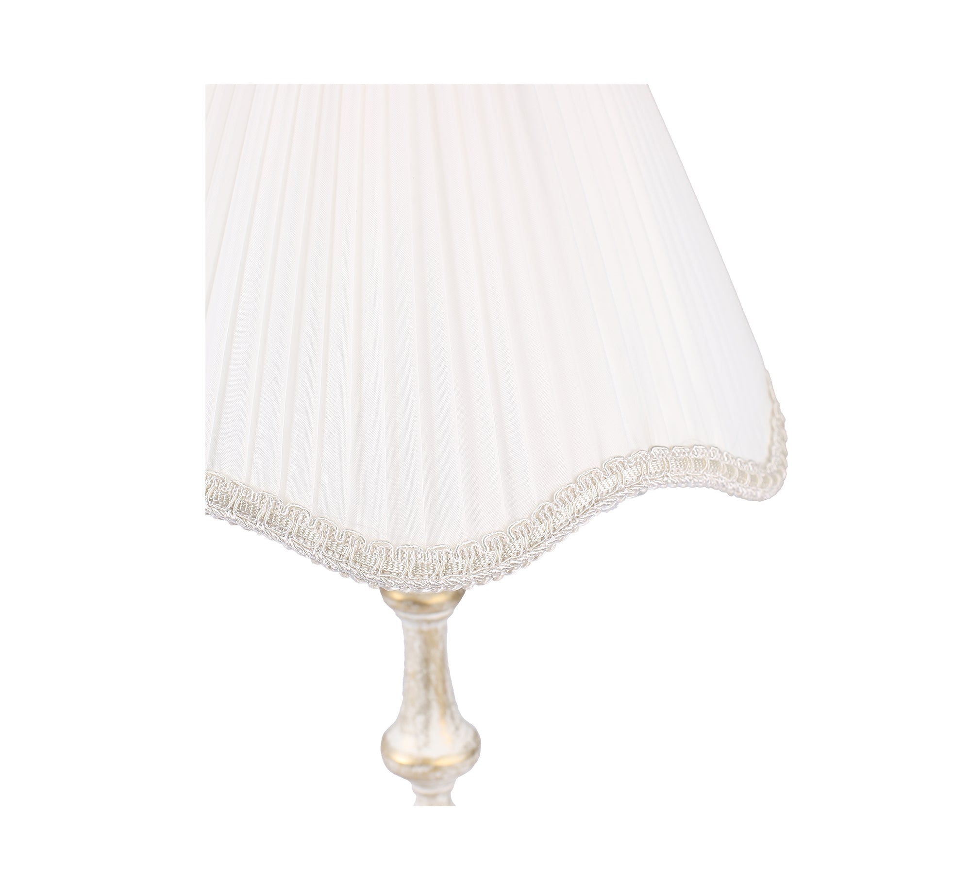 Elegant white antique lamp - Vitrine Furniture - Lighting