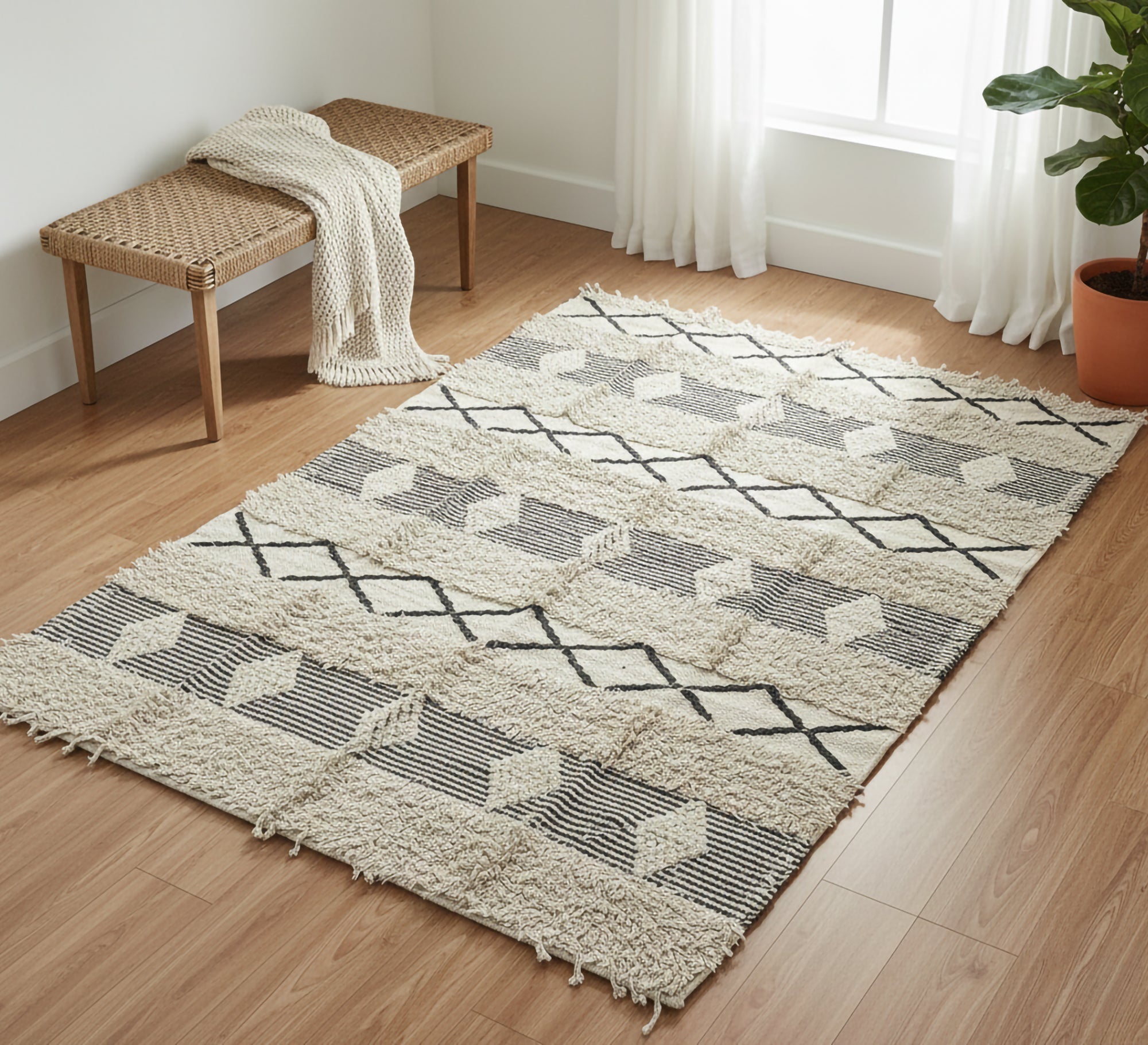 Embossed pile rug with diamond pattern and stripes - Vitrine Furniture - Accessories