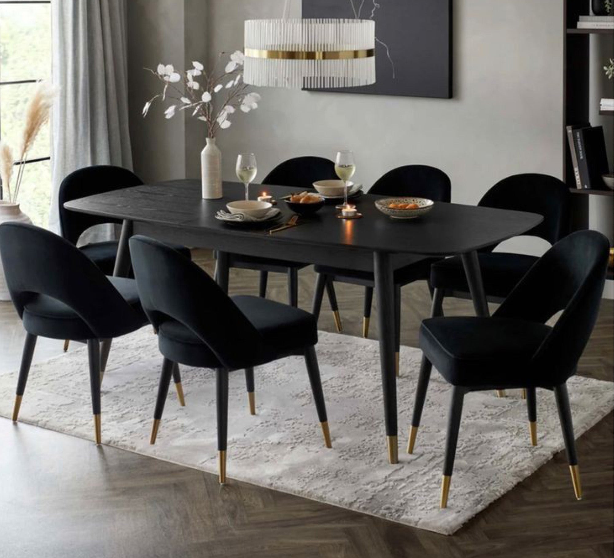Family dining table in black - Vitrine Furniture - Furniture