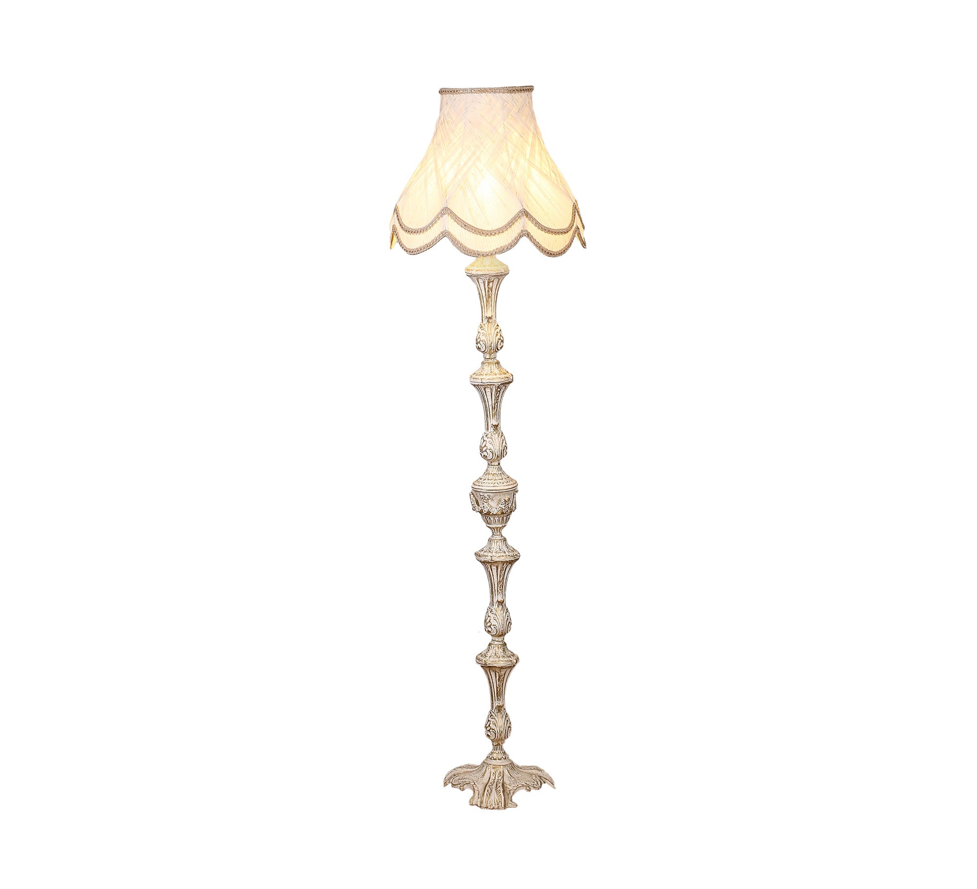 Floor lamp highlights the elegance of the corners with a touch of sophistication - Vitrine Furniture - Lighting