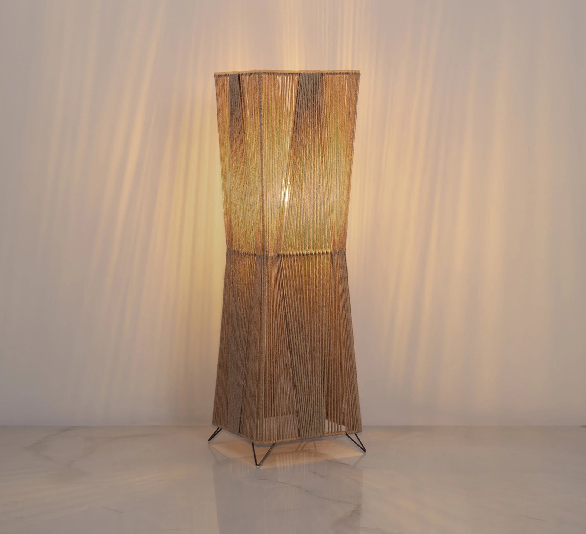 Floor lamp with a woven geometric design - Vitrine Furniture - Floor lamps