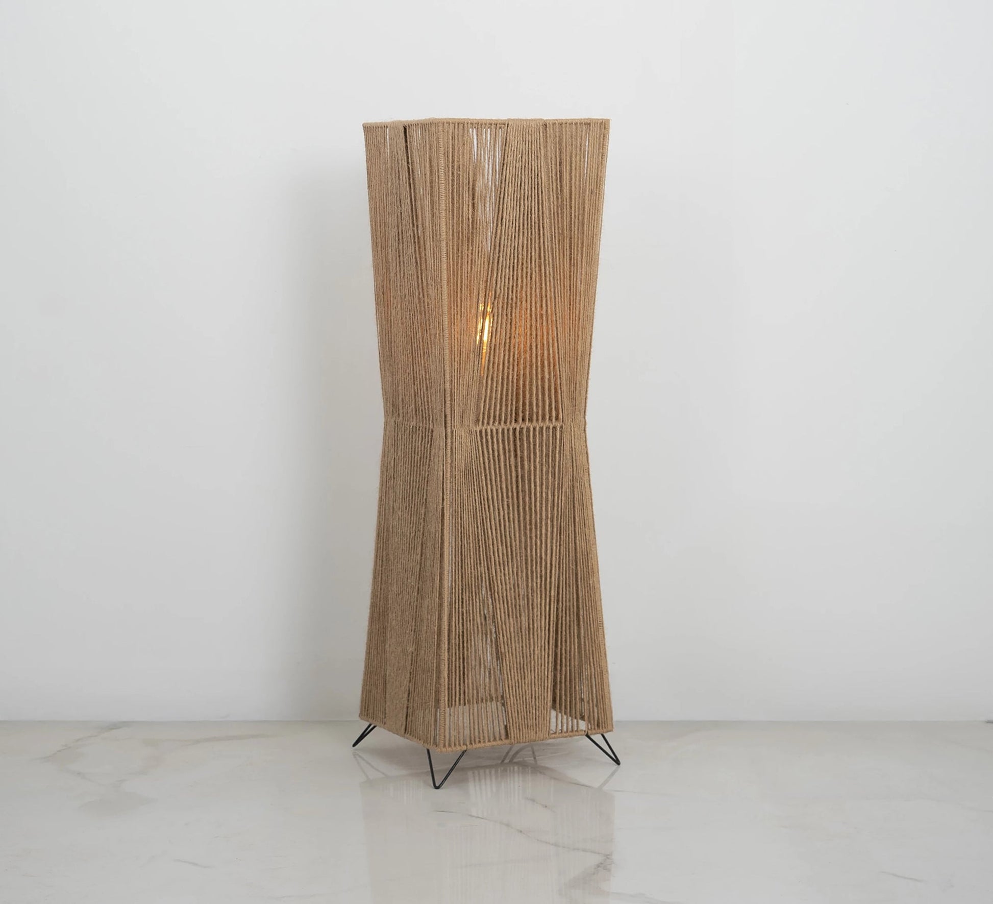 Floor lamp with a woven geometric design - Vitrine Furniture - Floor lamps