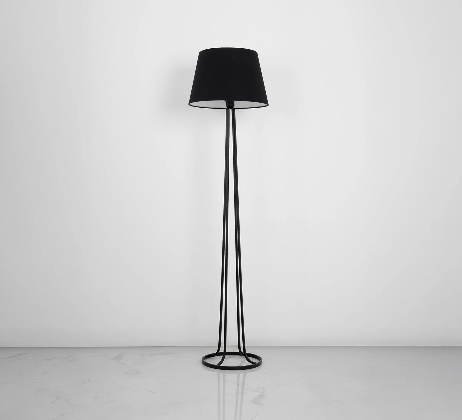Floor lamp with metal legs - Vitrine Furniture - Floor lamps