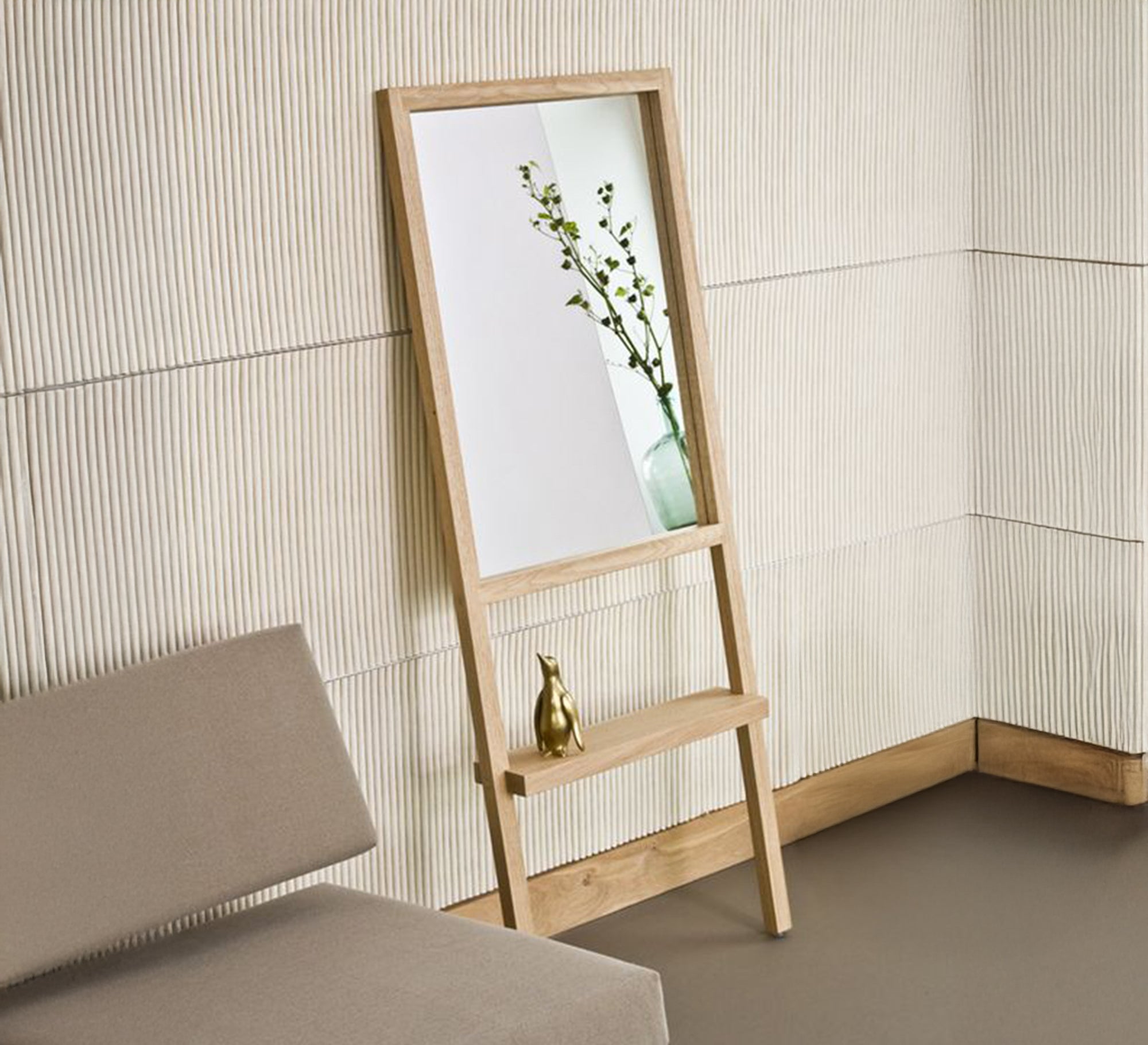 Floor mirrors with an attached shelf - Vitrine Furniture - Décor