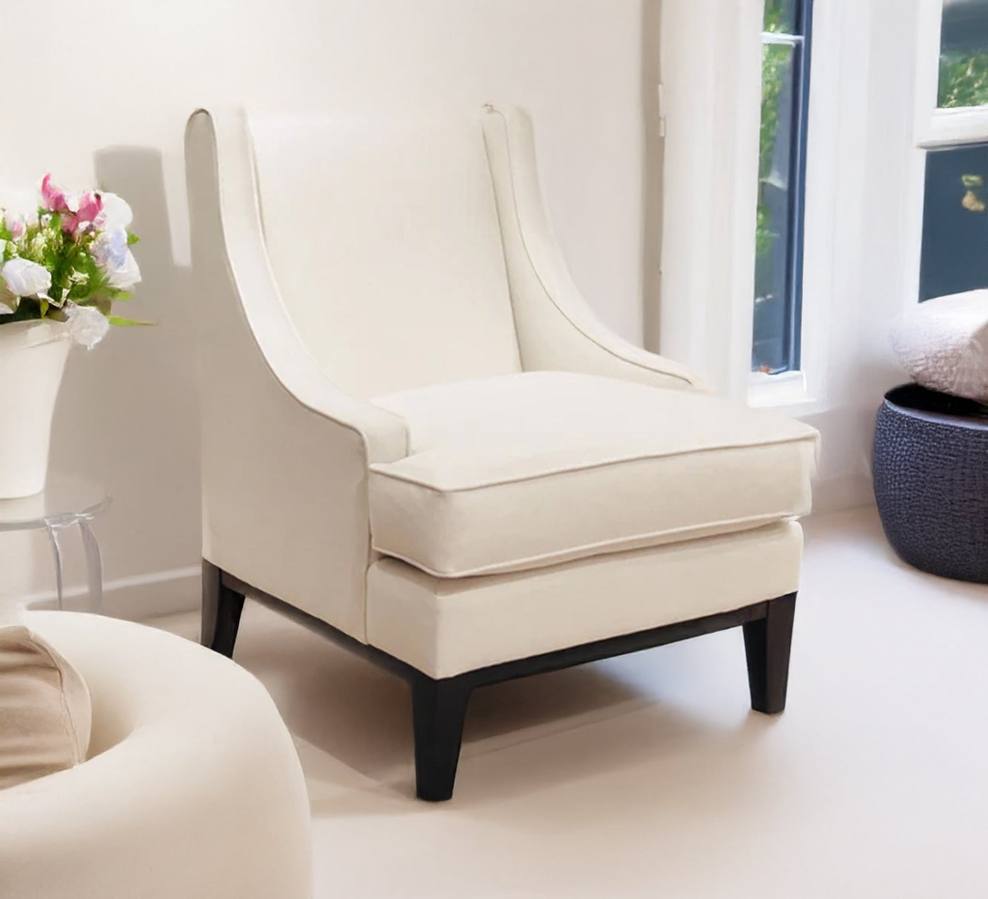 Footchair with black wooden legs - Vitrine Furniture - Furniture