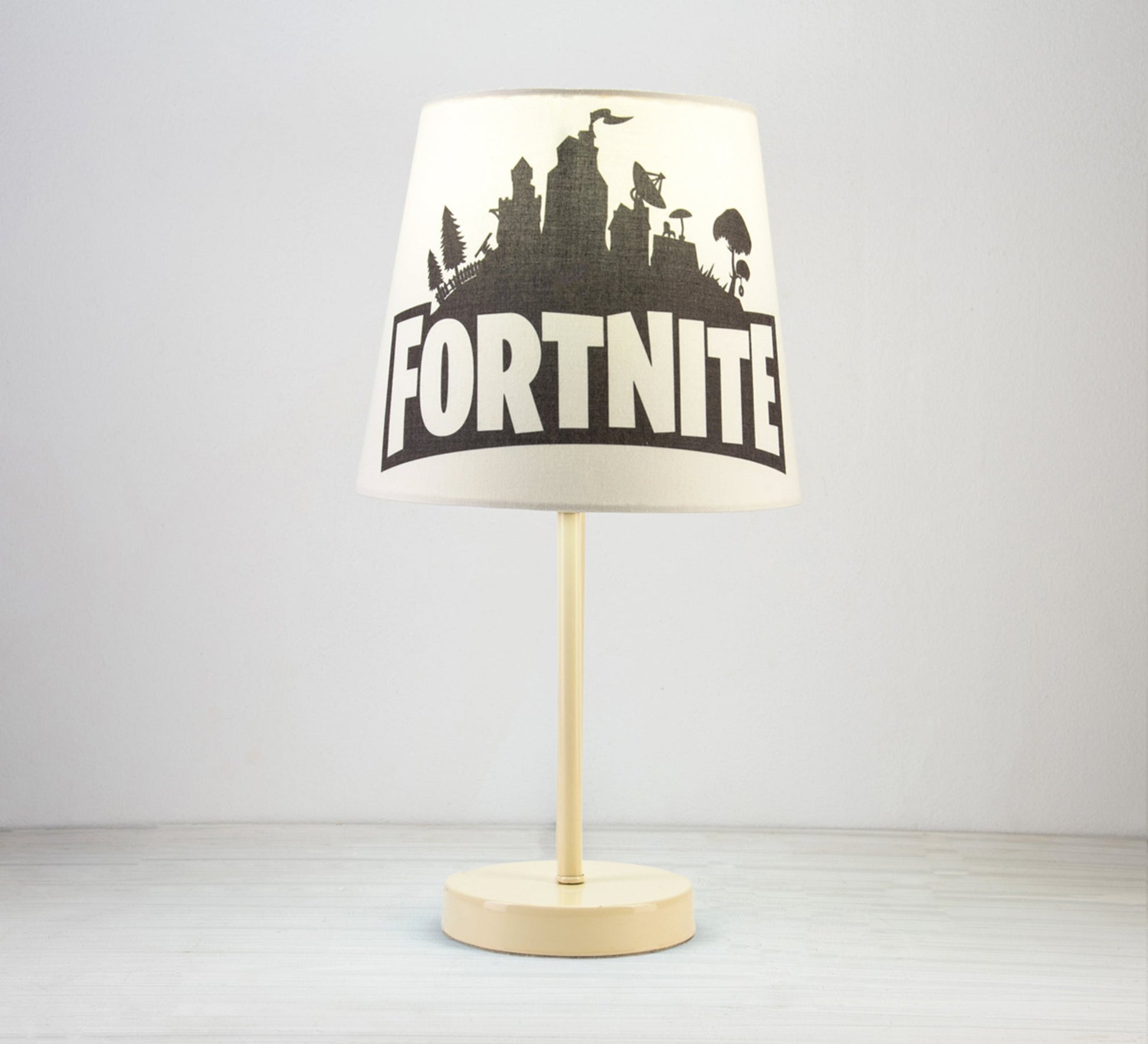 Fortnite Lamp: A modern gaming touch for your room with a beige base - Vitrine Furniture - Lighting