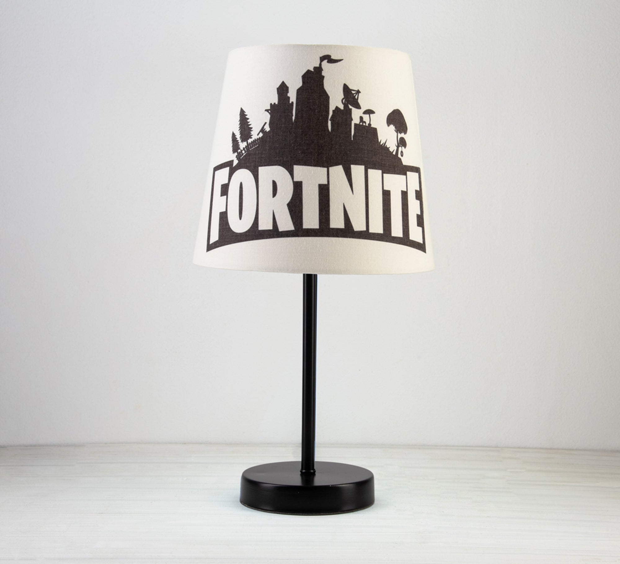Fortnite Lamp: A modern gaming touch for your room with a black base - Vitrine Furniture - Lighting
