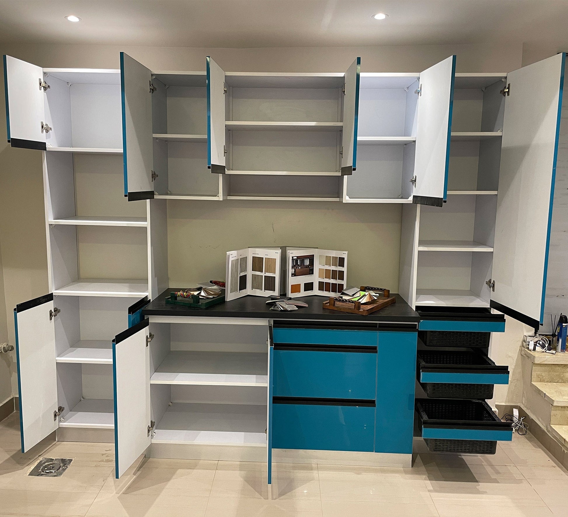 Full kitchen turquoise - Vitrine Furniture - Kitchen Sets