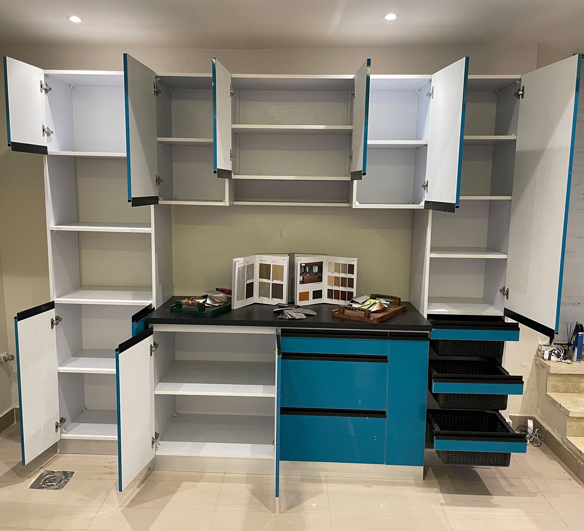 Full kitchen turquoise - Vitrine Furniture - Kitchen Sets