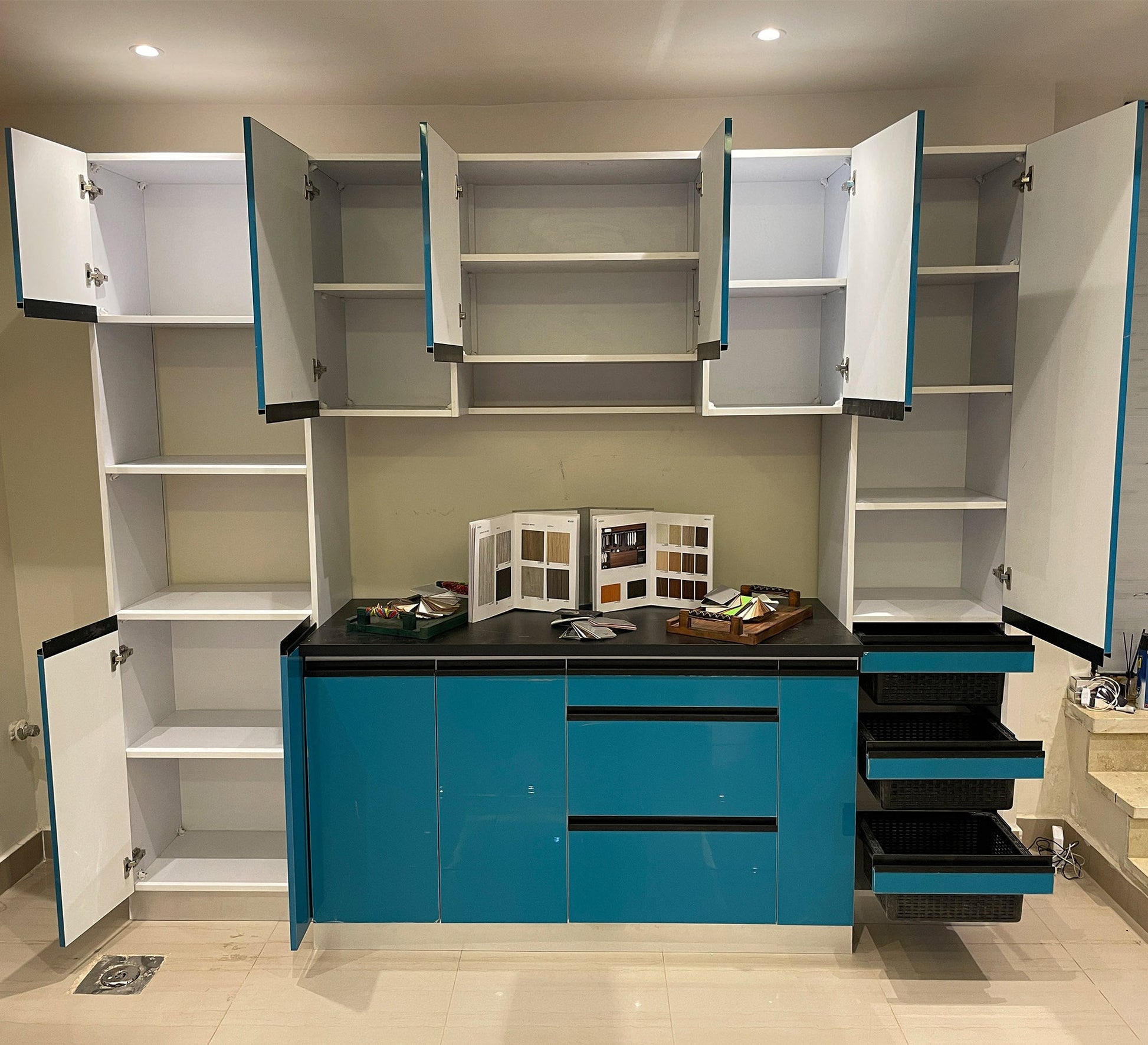 Full kitchen turquoise - Vitrine Furniture - Kitchen Sets