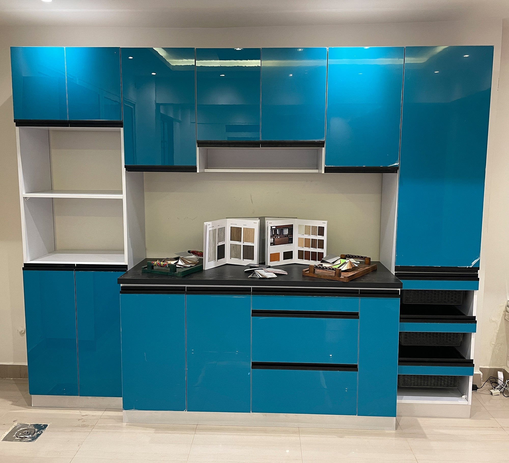 <廃盤品> VITRINI(turquoise blue-oak) Full kitchen turquoise – Vitrine Furniture