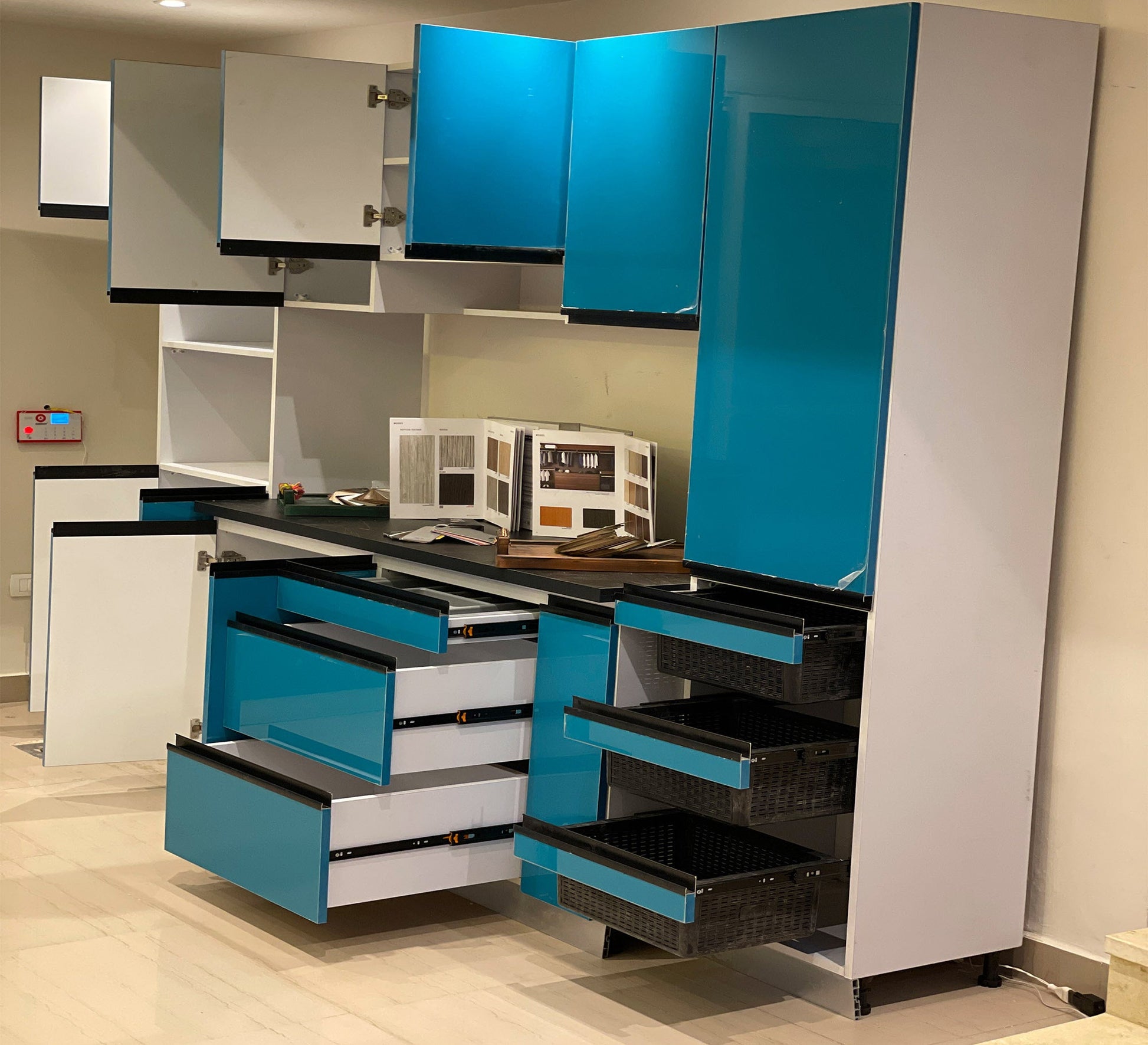 Full kitchen turquoise - Vitrine Furniture - Kitchen Sets