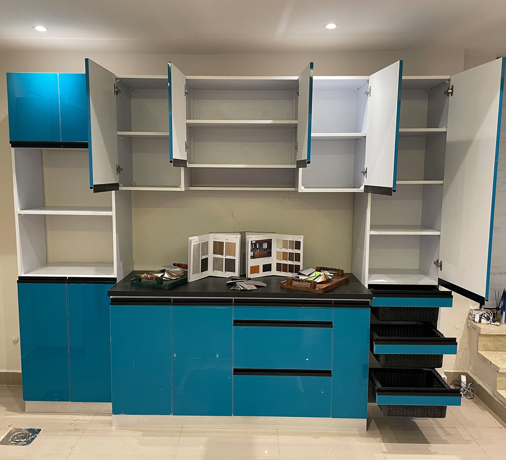 <廃盤品> VITRINI(turquoise blue-oak) Full kitchen turquoise – Vitrine Furniture