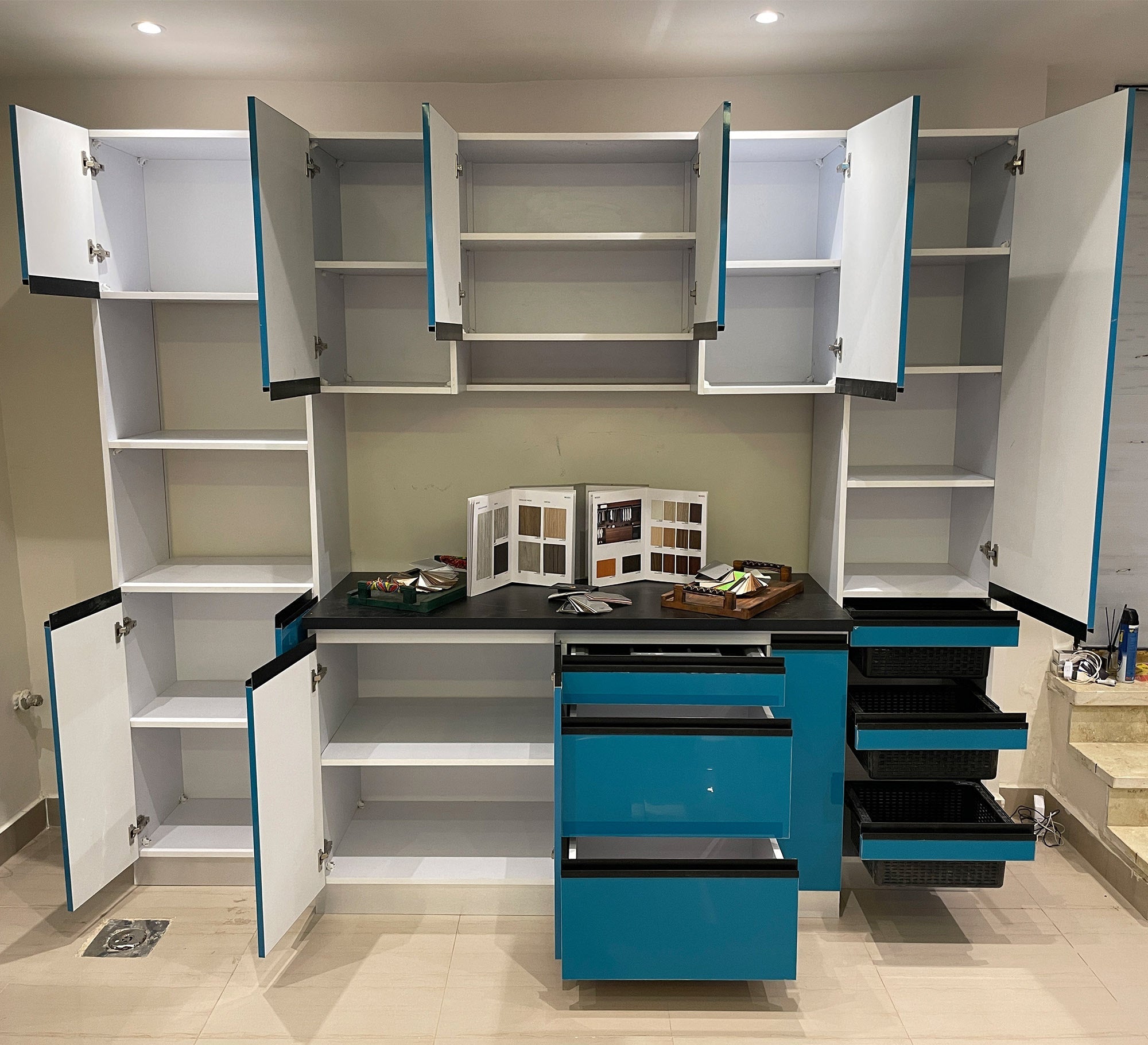 Full kitchen turquoise - Vitrine Furniture - Kitchen Sets