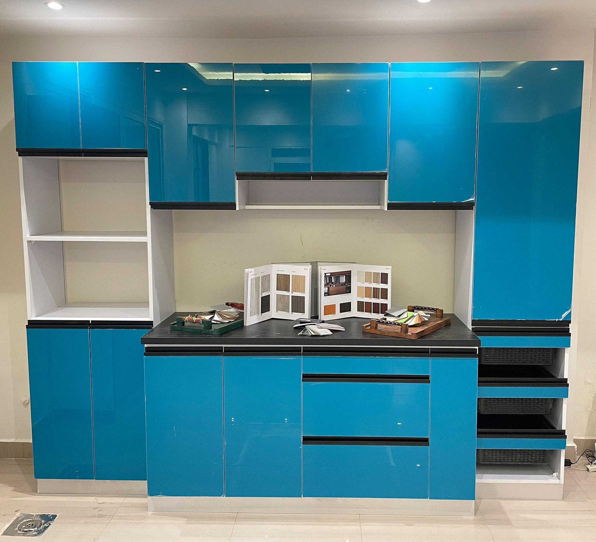 <廃盤品> VITRINI(turquoise blue-oak) Full kitchen turquoise – Vitrine Furniture