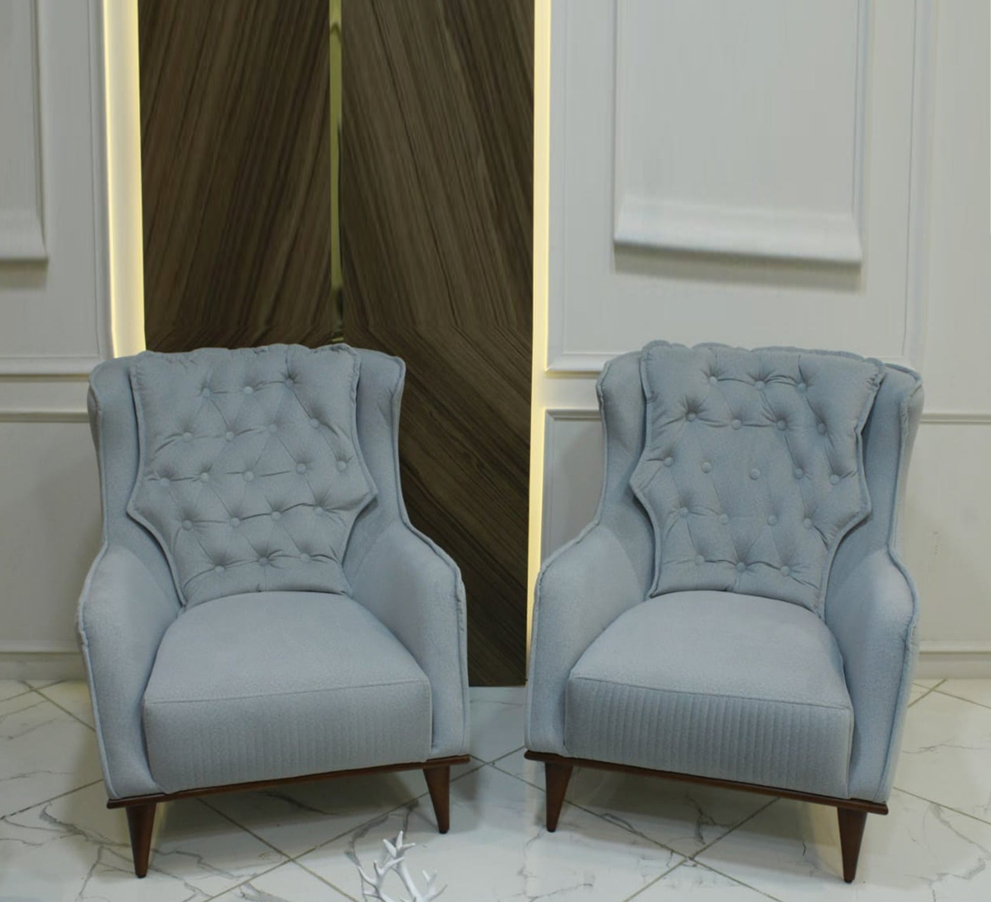 Grey living room with raised legs - Vitrine Furniture - Furniture