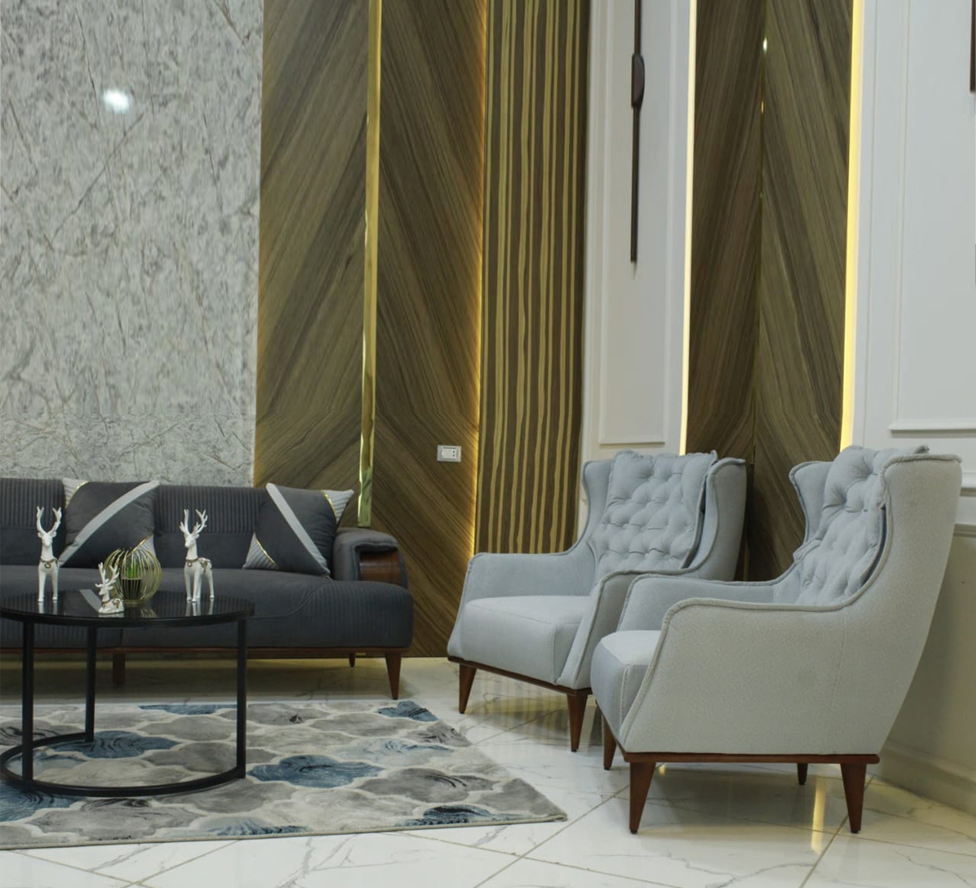 Grey living room with raised legs - Vitrine Furniture - Furniture