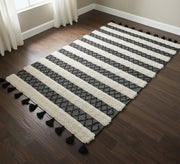 Handmade wool rug - Vitrine Furniture - Accessories