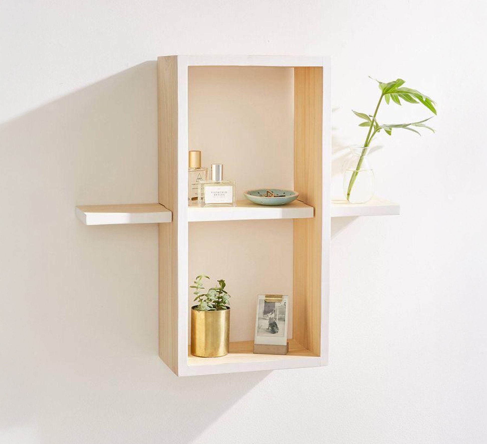 Hanging decorative unit with overlapping shelves - Vitrine Furniture - Décor