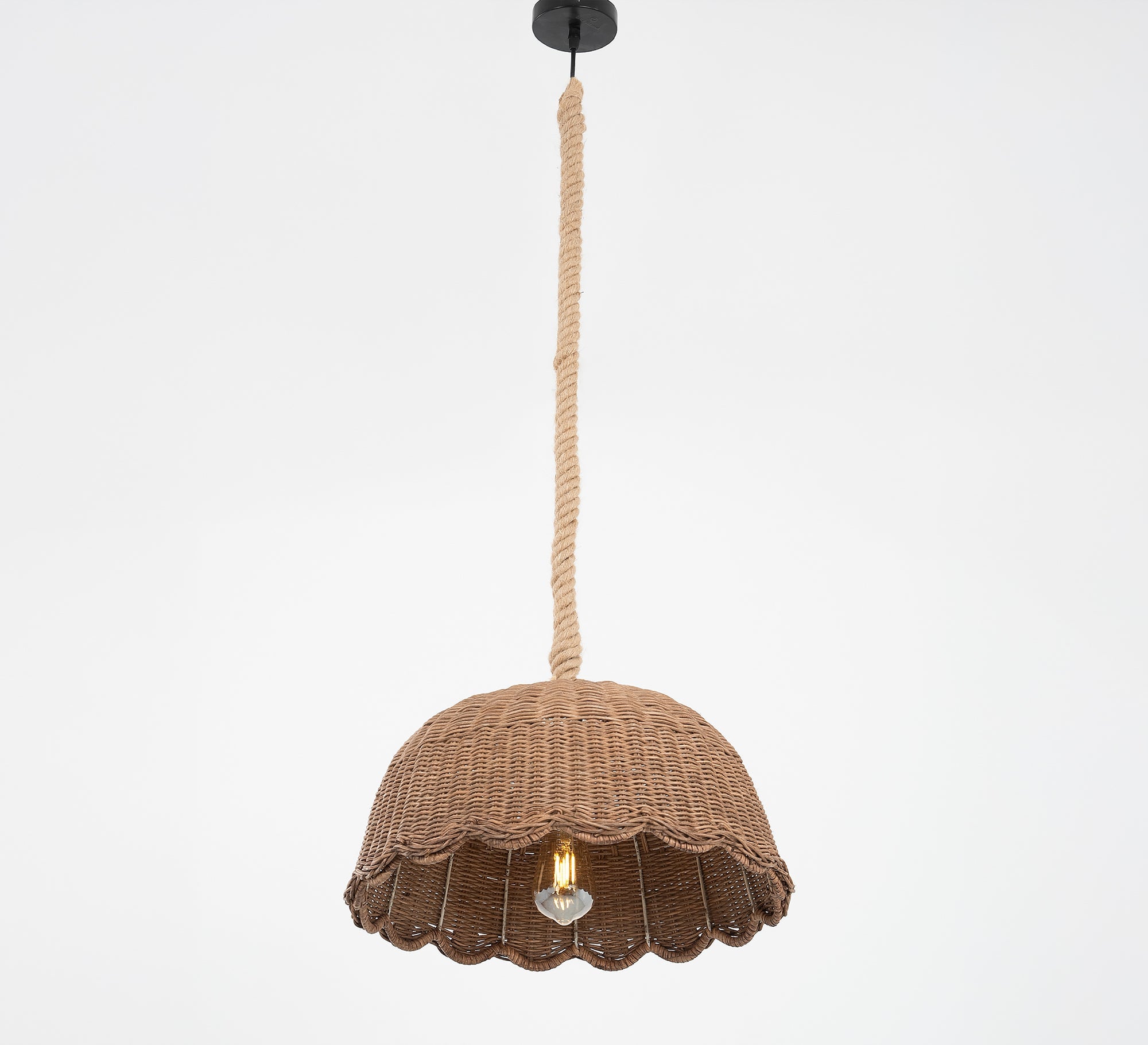 Hat - shaped chandelier with wavy edges - Vitrine Furniture - Ceiling lights