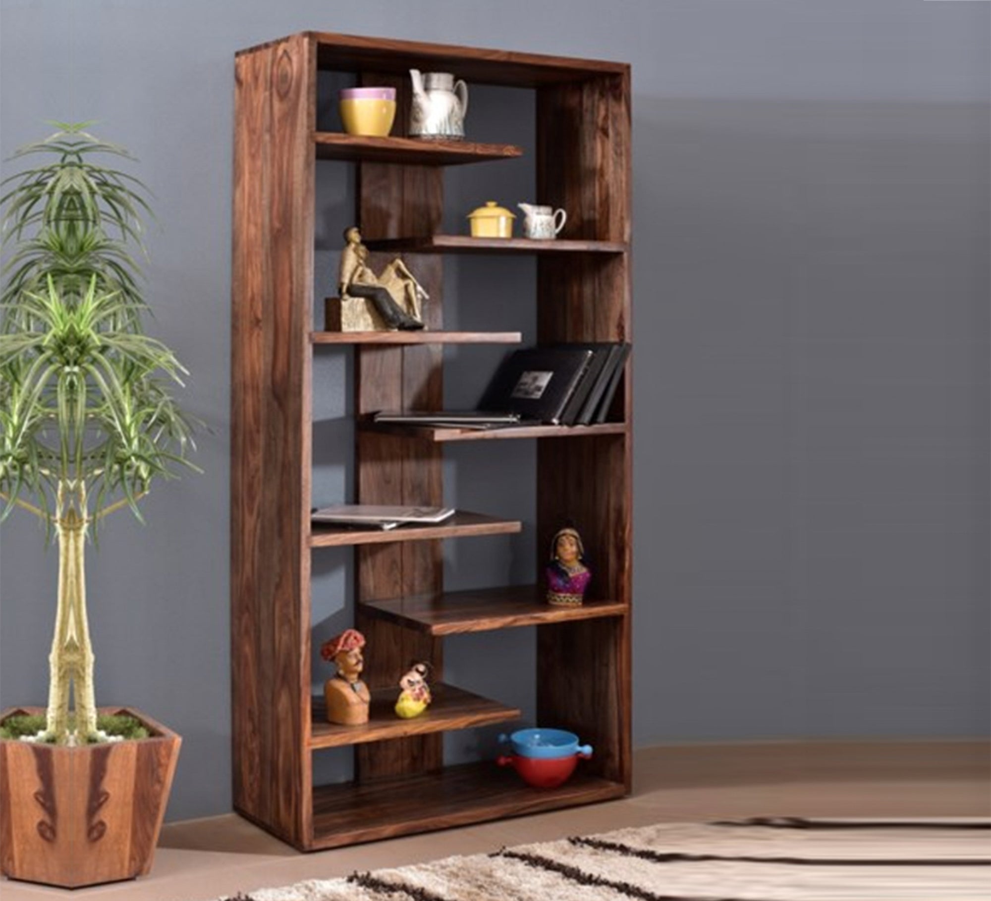 Honey Brown Chest Décor: Timeless Beauty - Vitrine Furniture - Furniture