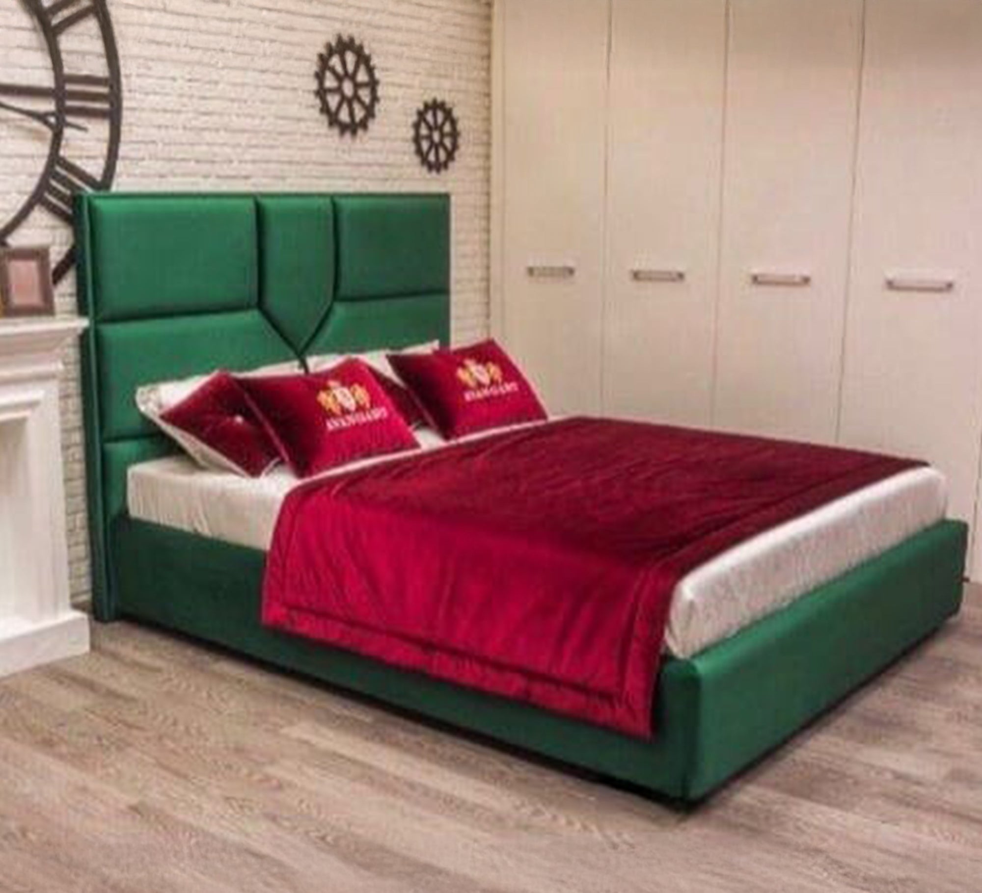 Hotel design for royal elegance - Vitrine Furniture - Furniture