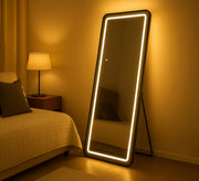 Illuminated rectangular floor mirror with a stand - Vitrine Furniture - Mirrors
