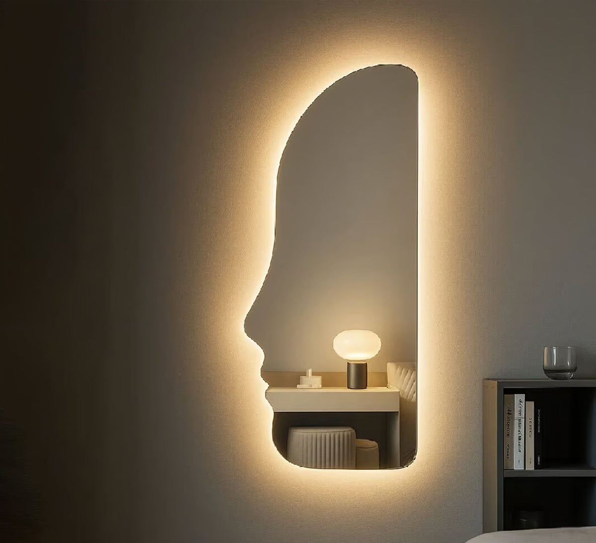 Illuminated side-facing mirror - Vitrine Furniture - Mirrors