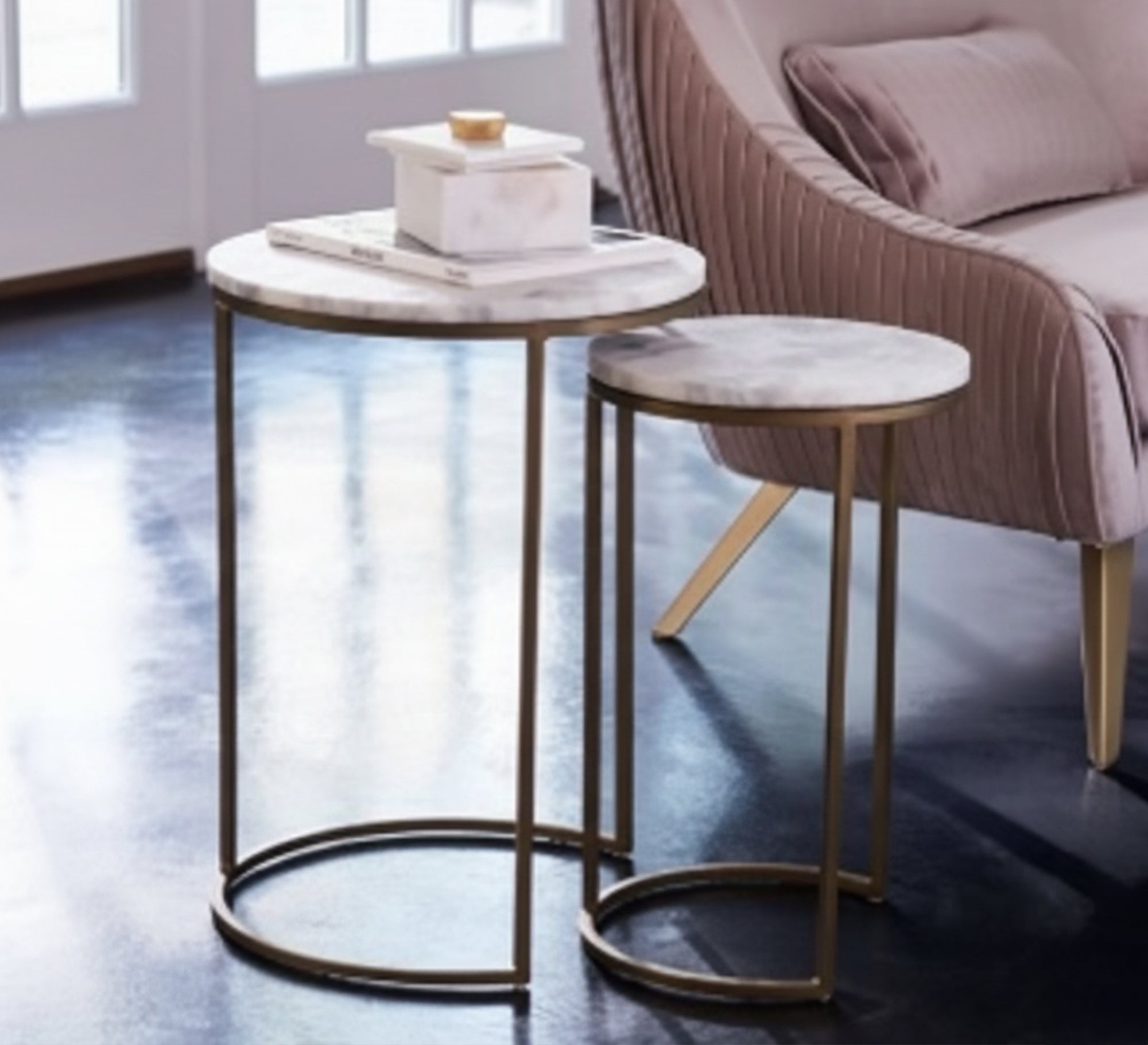 Interlocking marble table set with a gold base – Vitrine Furniture