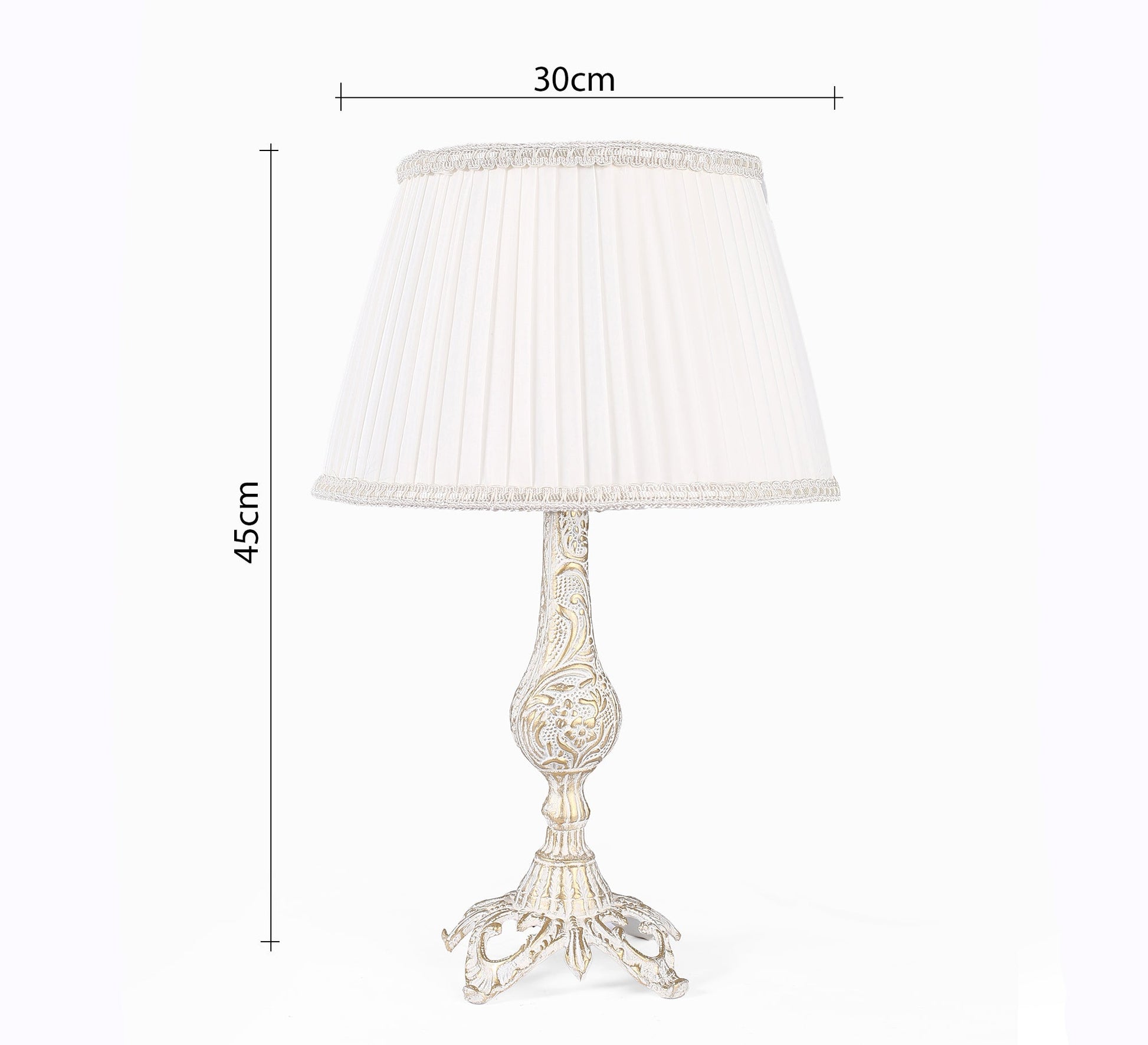 Lamp in an elegant antique style - Vitrine Furniture - Lighting