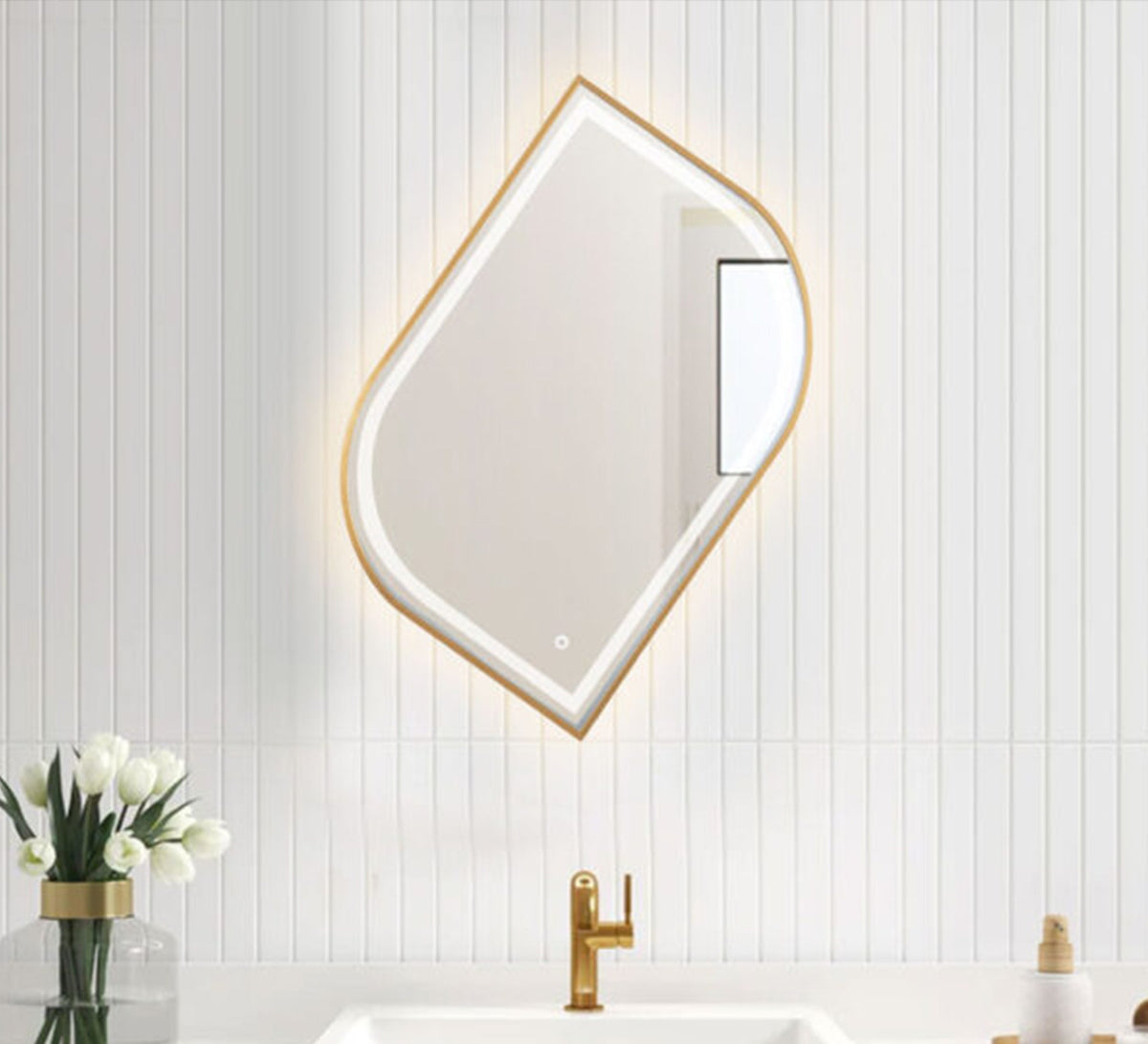 Leaf-shaped mirror with a gold frame - Vitrine Furniture - Mirrors