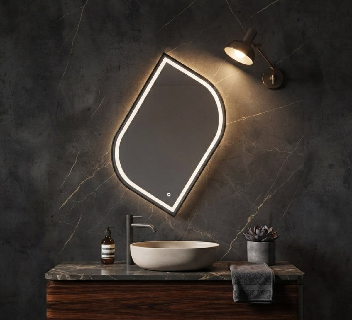 Leaf-shaped mirror with a light frame - Vitrine Furniture - Mirrors
