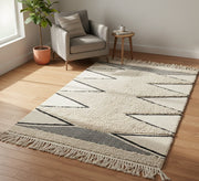 Light shag rug with bold black zigzag stripes - Vitrine Furniture - Accessories