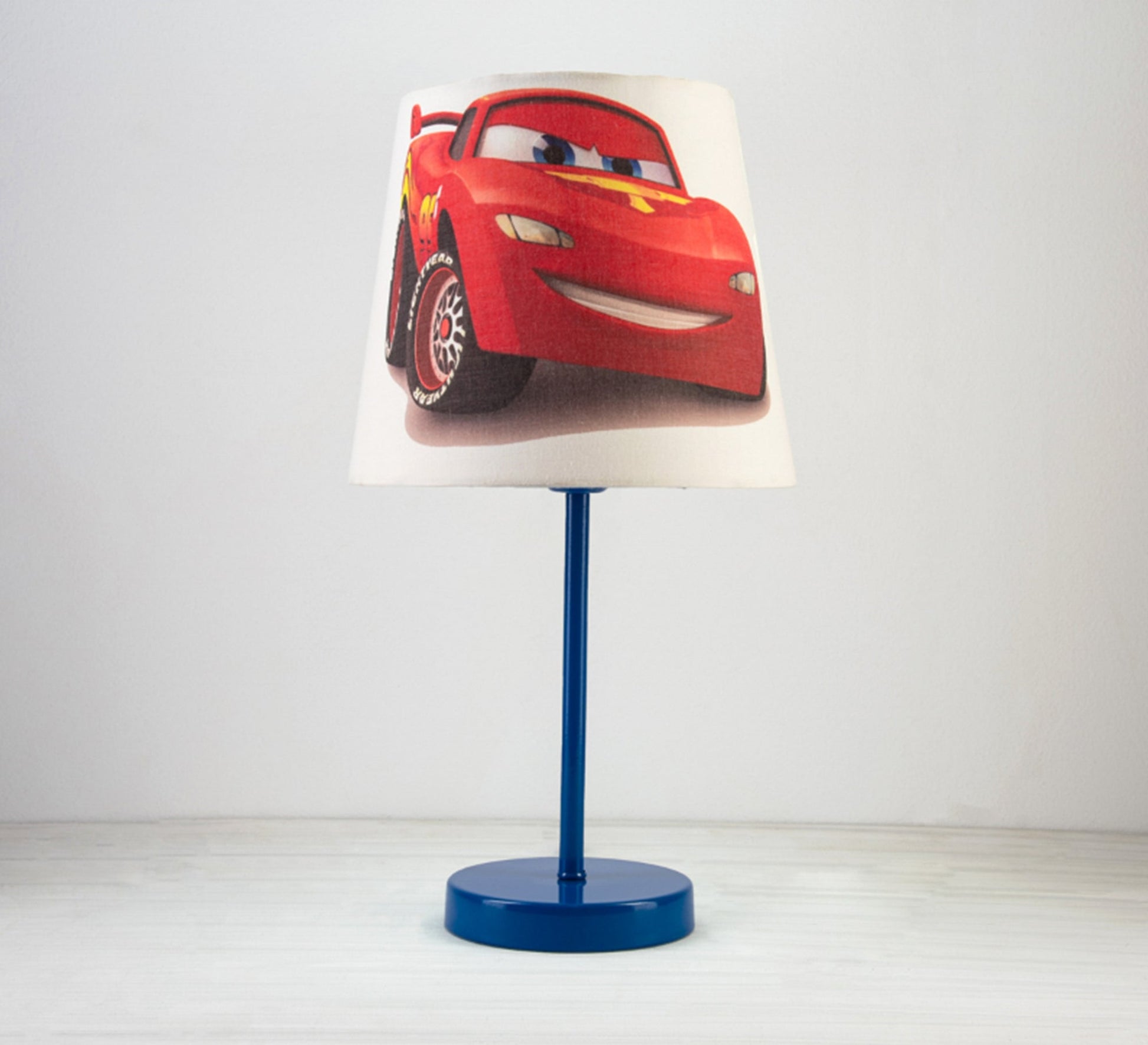 Lightning McQueen Lamp: Cars Light for Your Child's Room with Blue Base - Vitrine Furniture - Lighting