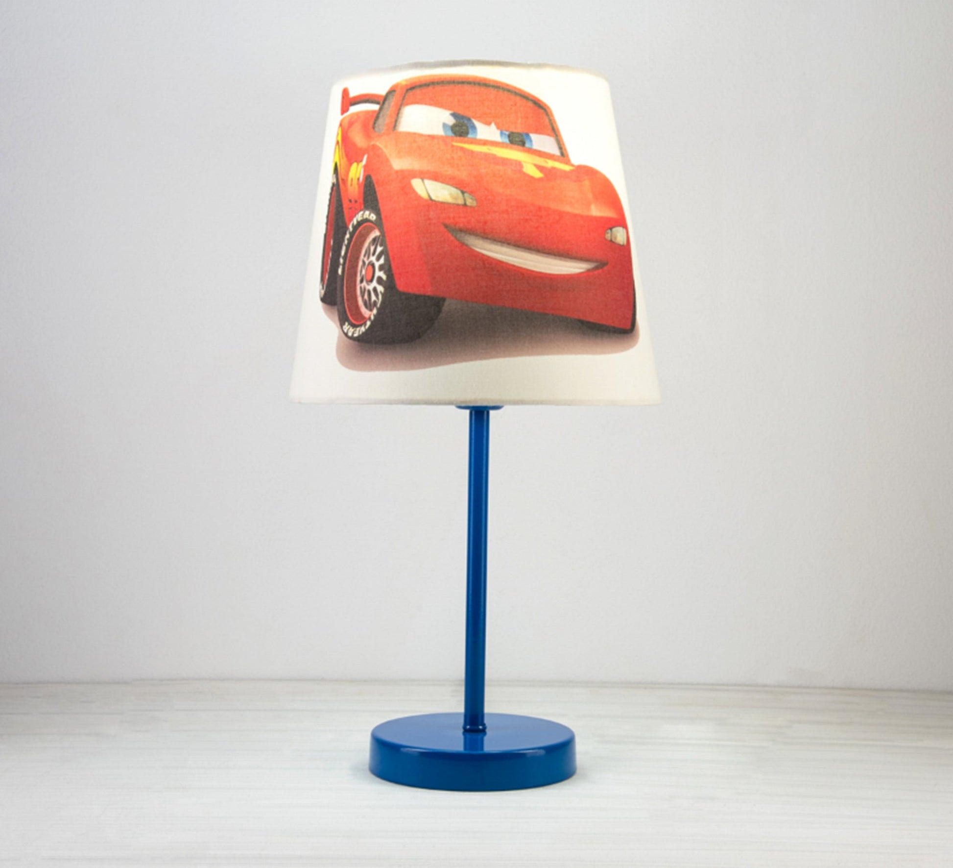 Lightning McQueen Lamp: Cars Light for Your Child's Room with Blue Base - Vitrine Furniture - Lighting