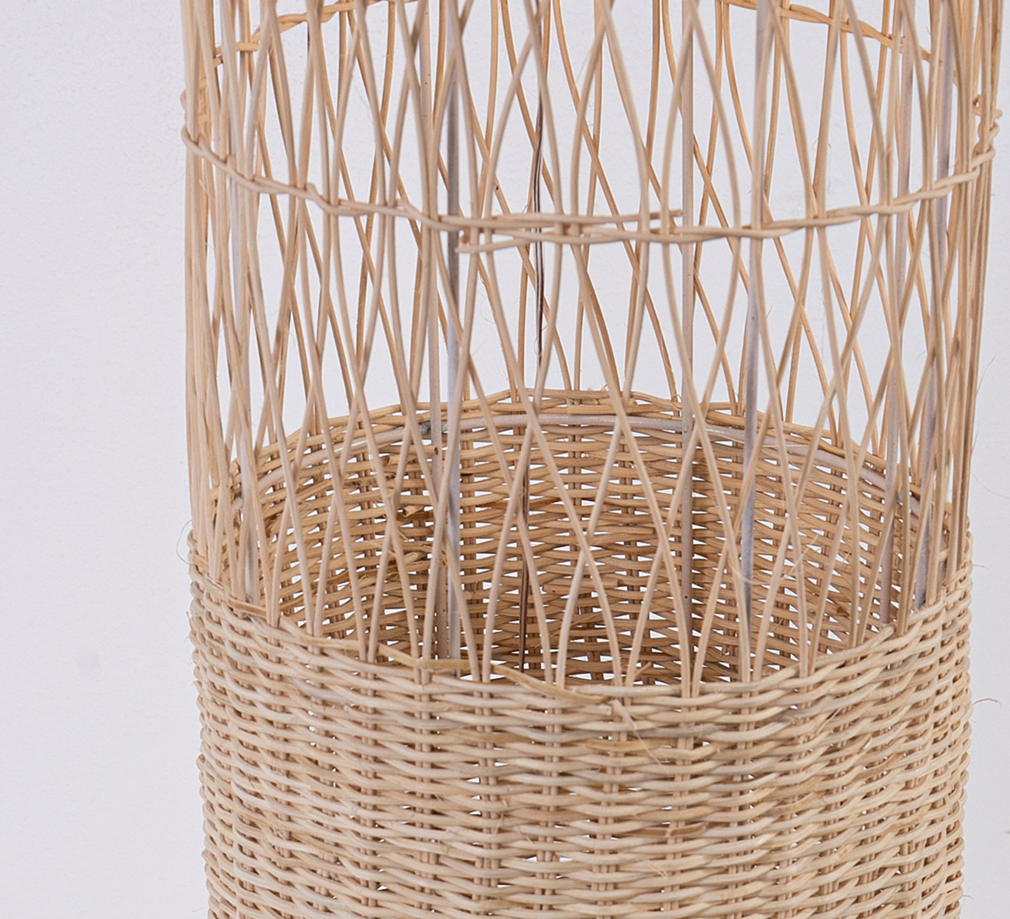 Long cylindrical bamboo floor lamp - Vitrine Furniture - Lighting