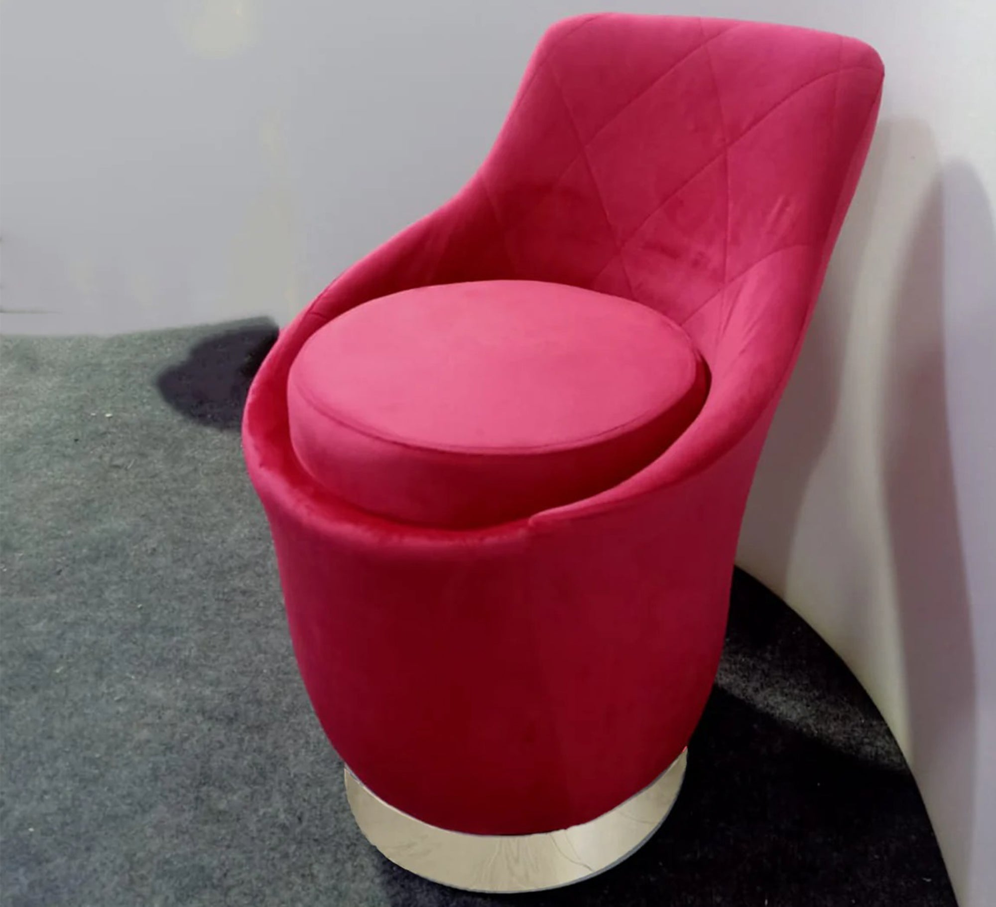 Low back pouffe chair - Vitrine Furniture - Furniture