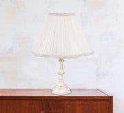 Luxury classic white table lamp - Vitrine Furniture - Lighting