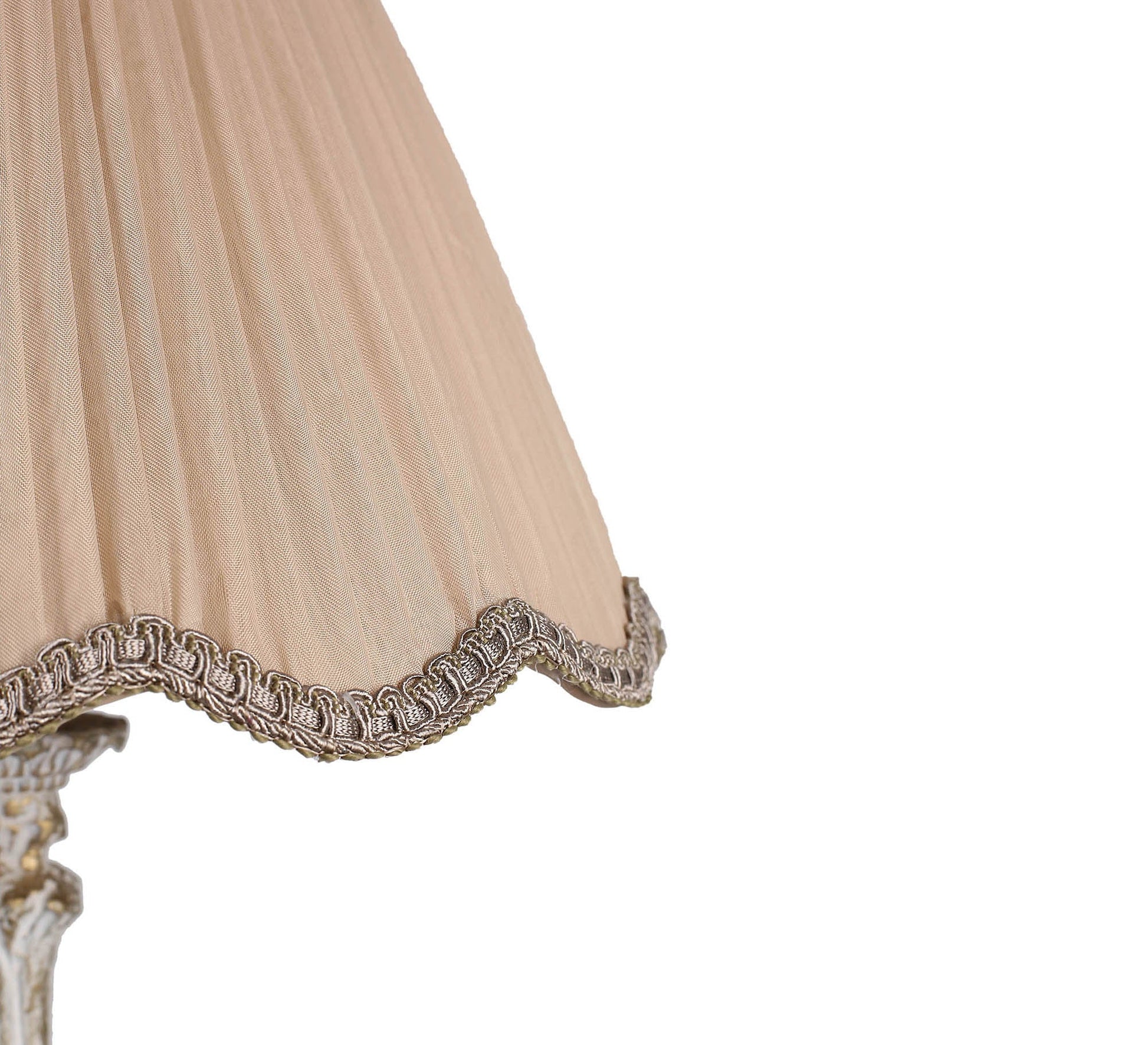 Luxury table lamp with antique design - Vitrine Furniture - Lighting