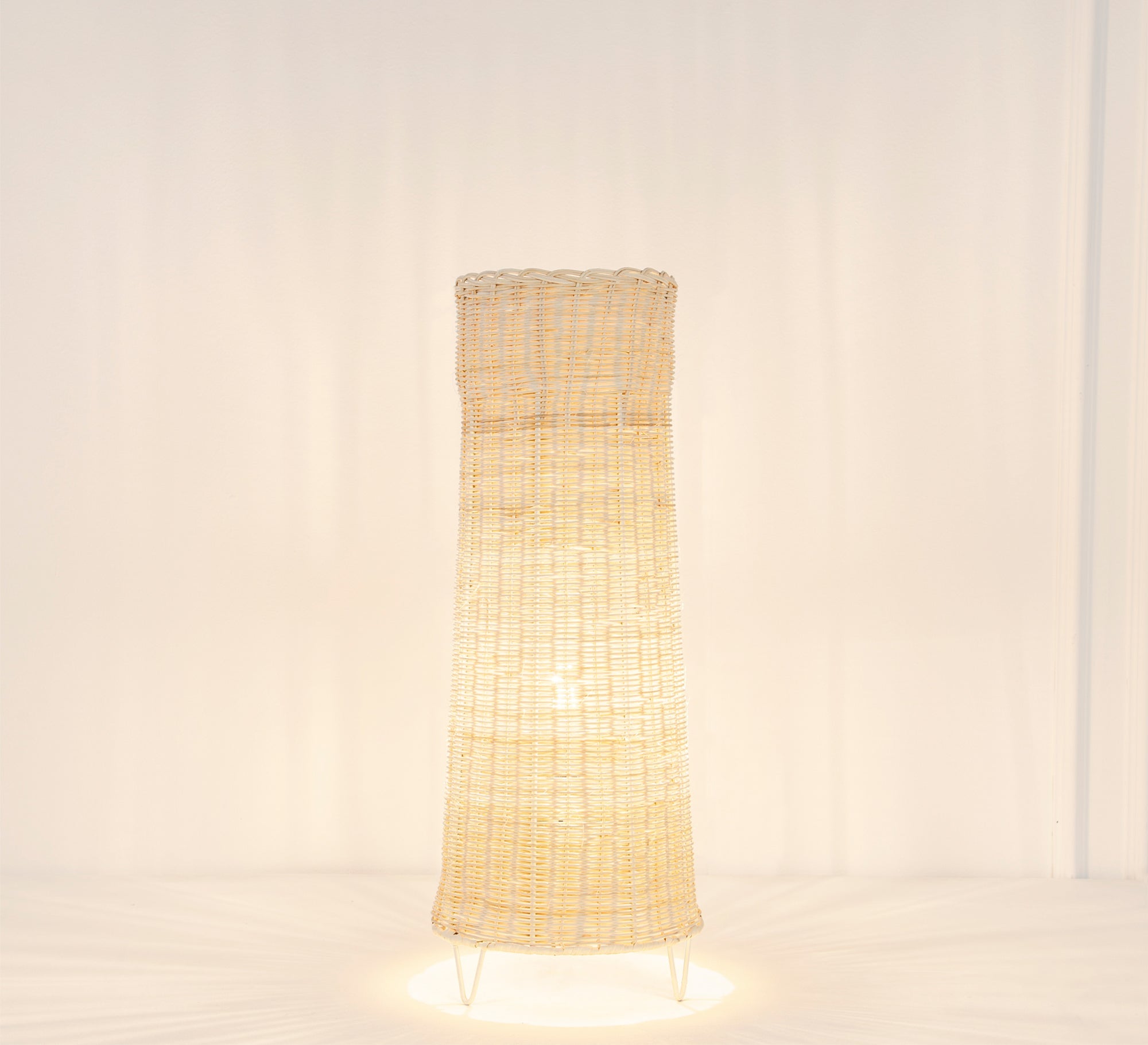 Medium Height Floor Lamp - Vitrine Furniture - Lighting