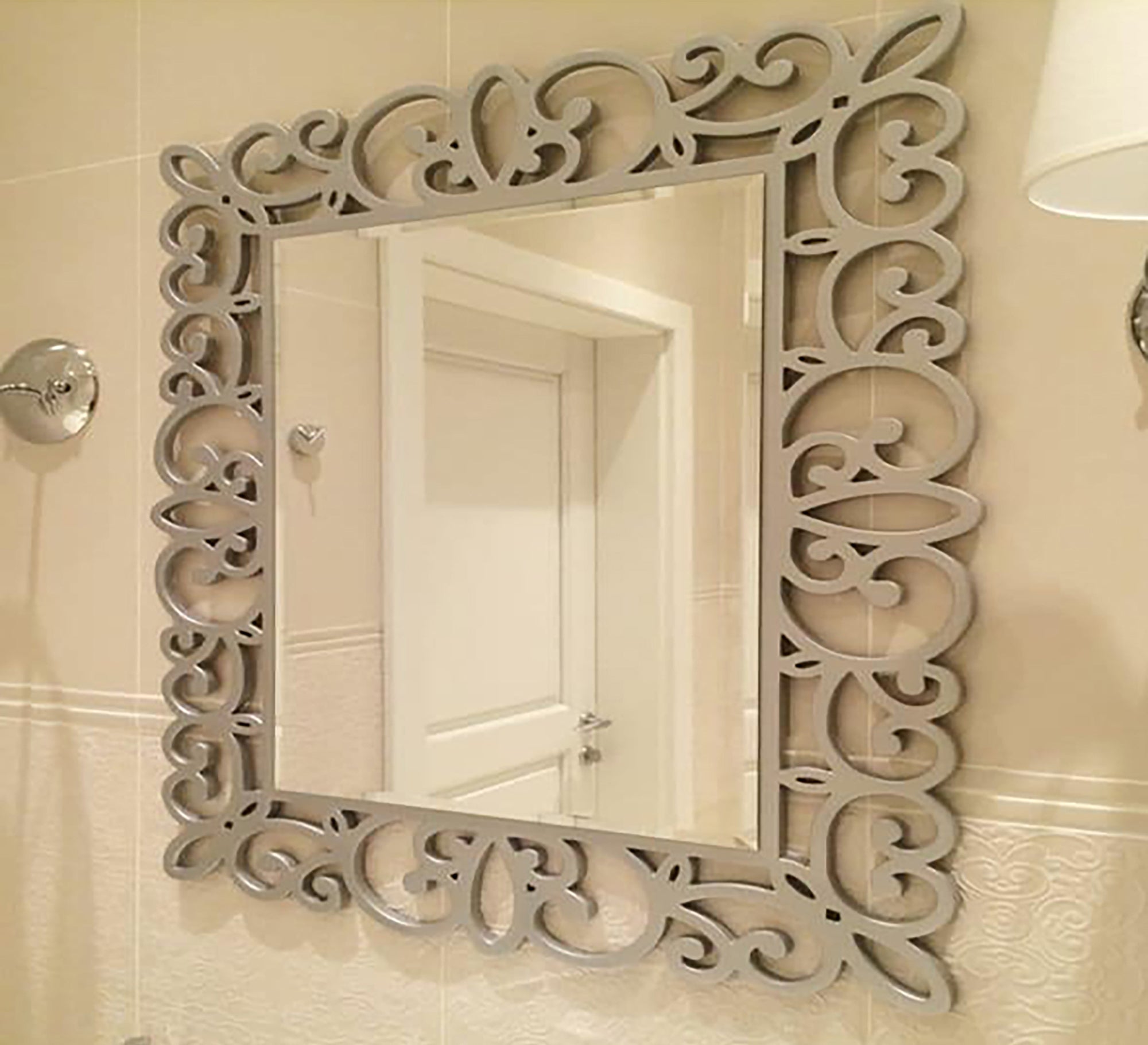 Mirror with a decorative hollow wooden frame - Vitrine Furniture - Décor