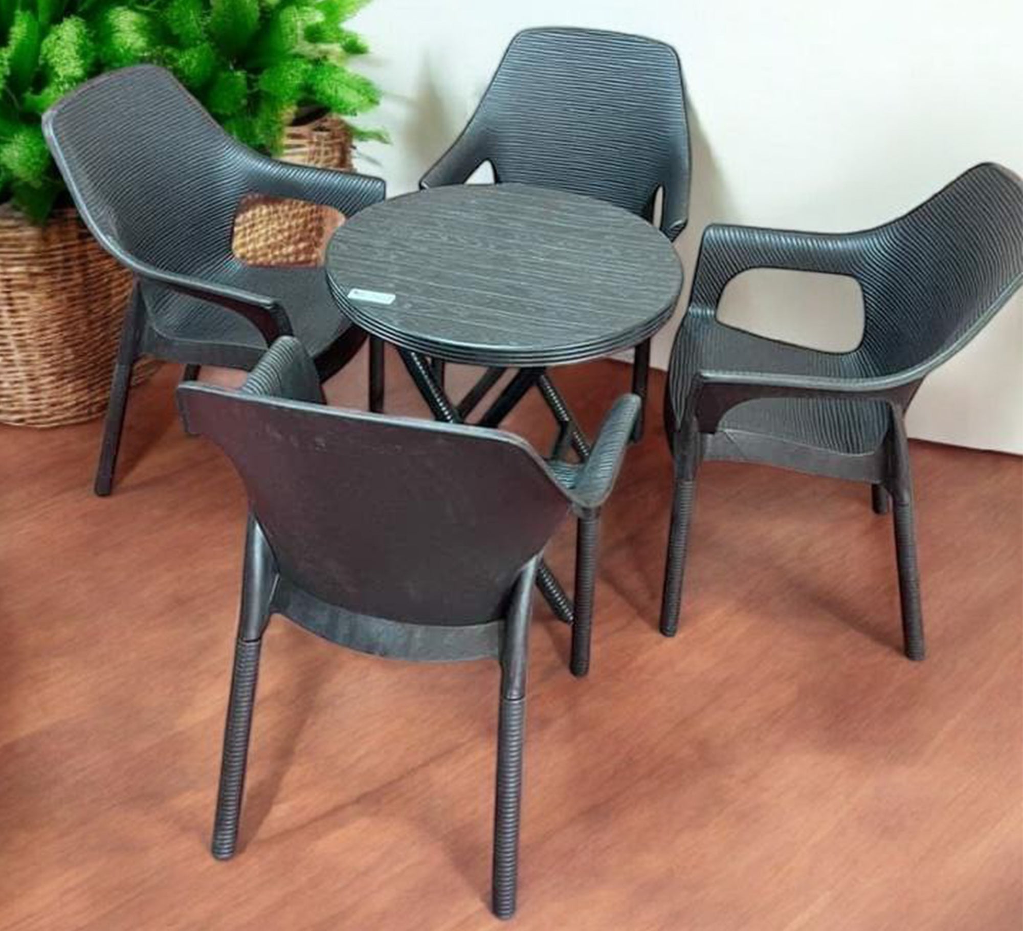 Modern and practical round black outdoor seating set - Vitrine Furniture - Outdoor Products
