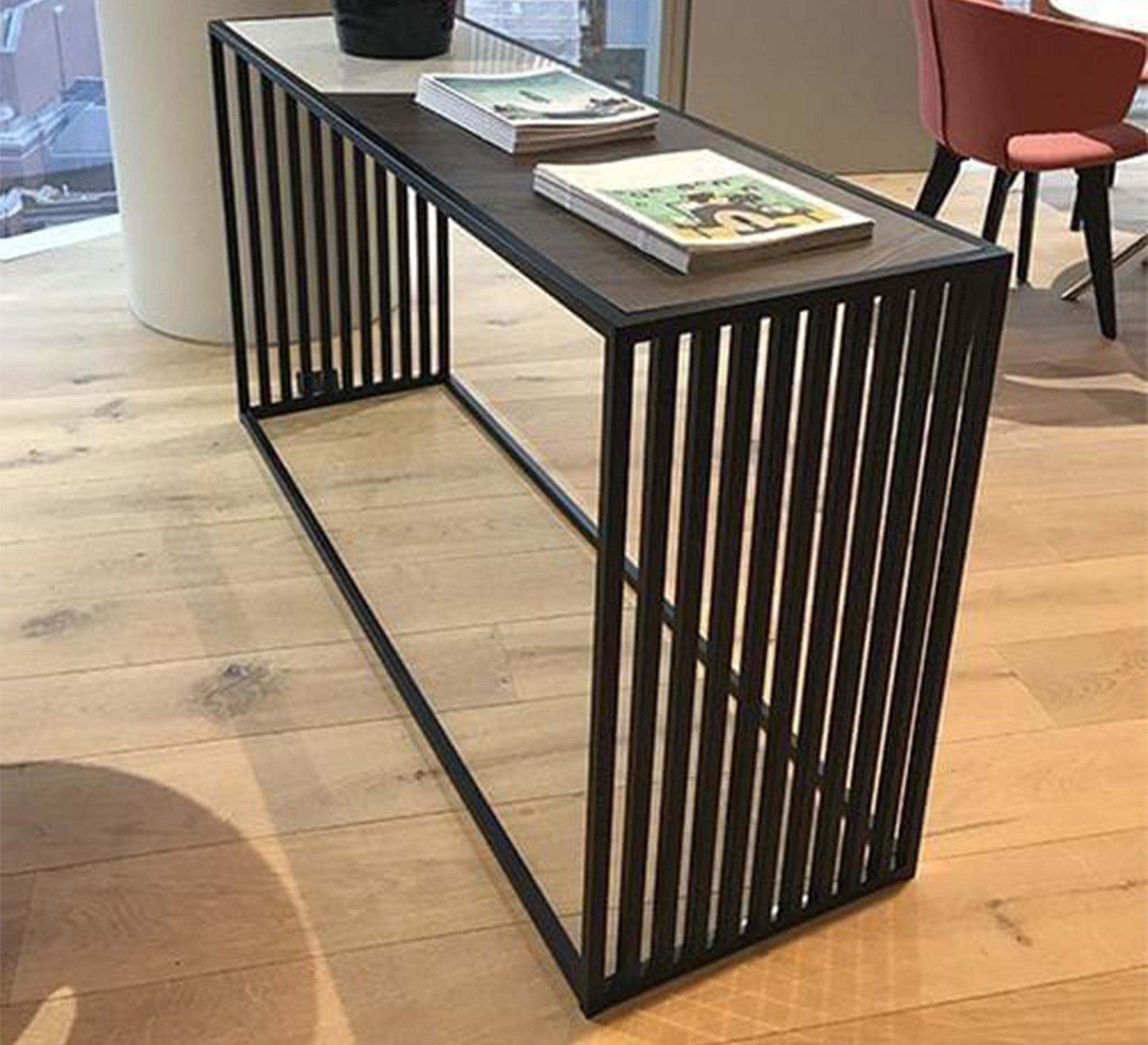 Modern console with black glass - Vitrine Furniture - Console