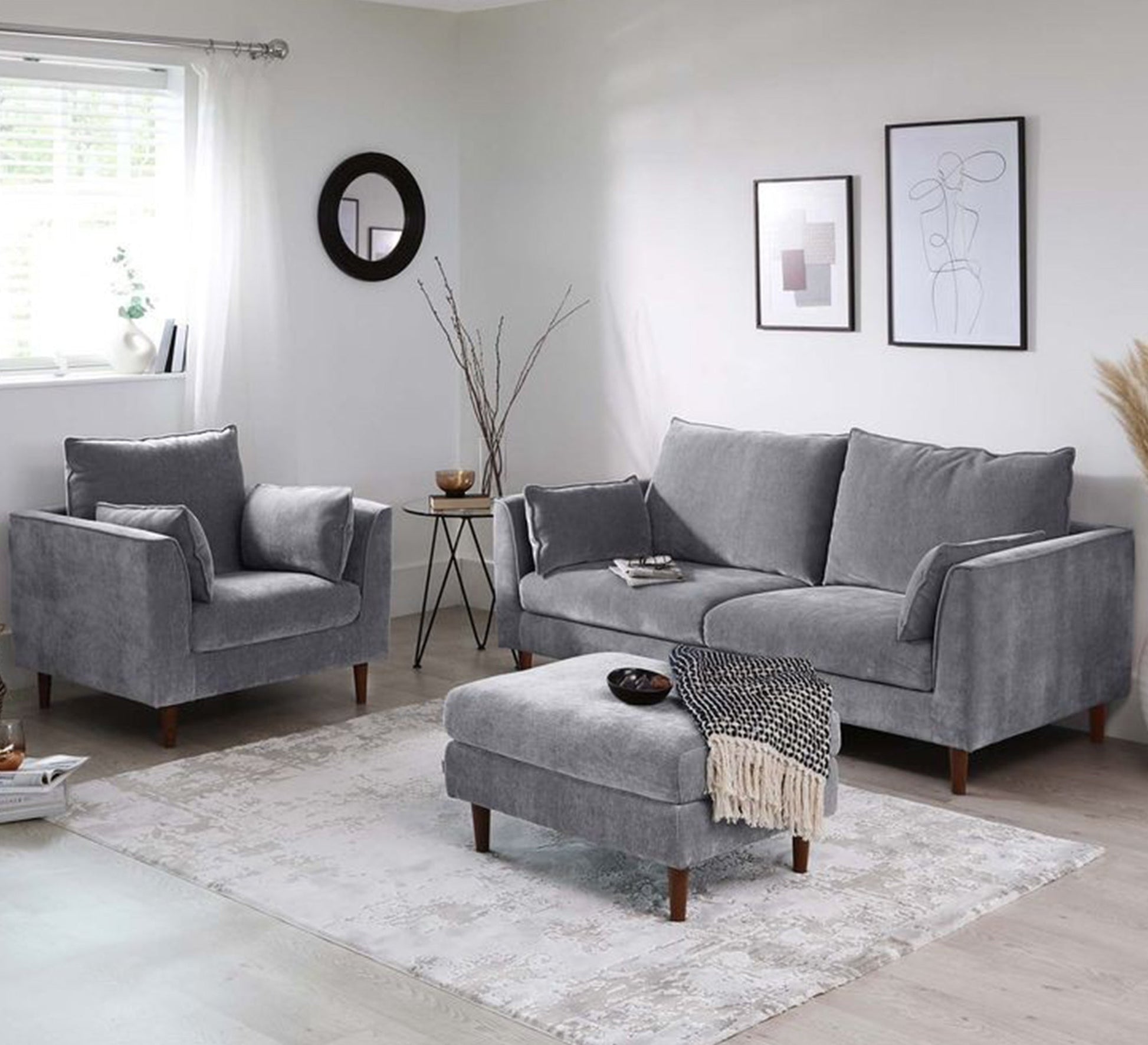Modern elegance in a calm gray color - Vitrine Furniture - Furniture