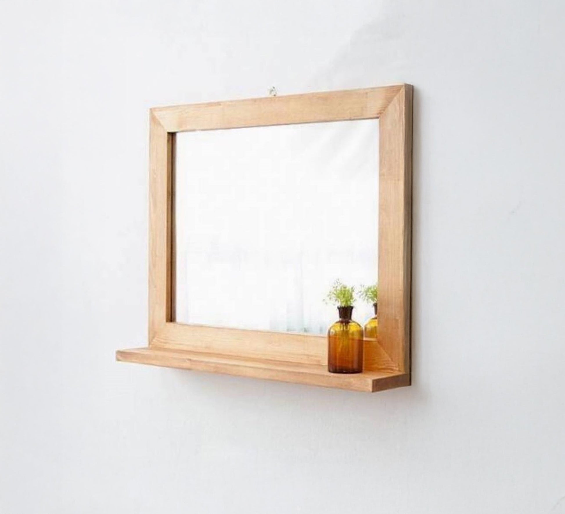 Modern rectangular mirror with a decorative shelf - Vitrine Furniture - Décor
